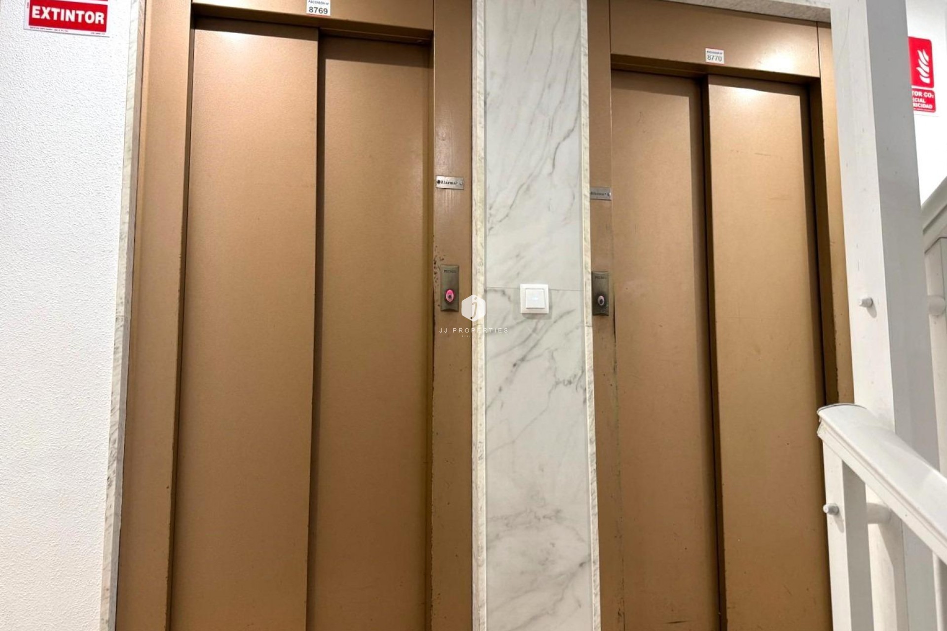 D'occasion - Appartement -
Torrevieja - Playa del Cura