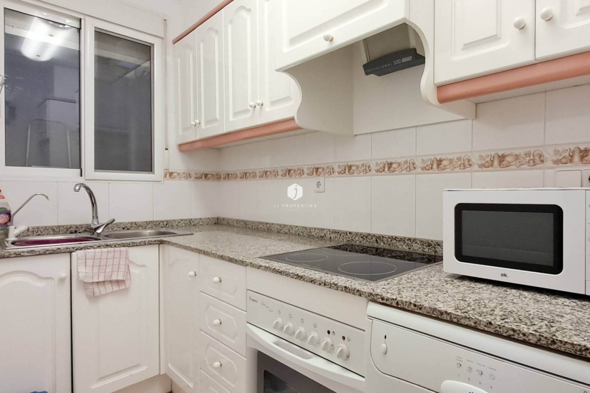 D'occasion - Appartement -
Torrevieja - Playa del Cura