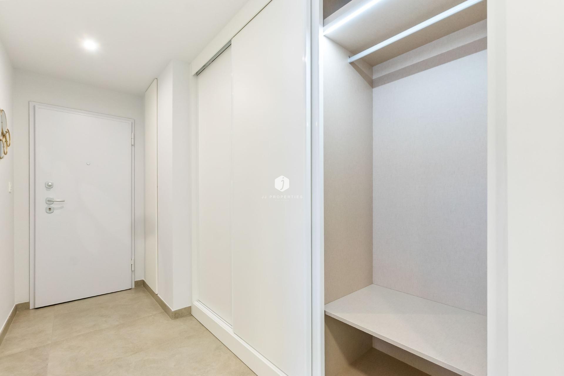 D'occasion - Appartement -
Torrevieja - Playa del Cura