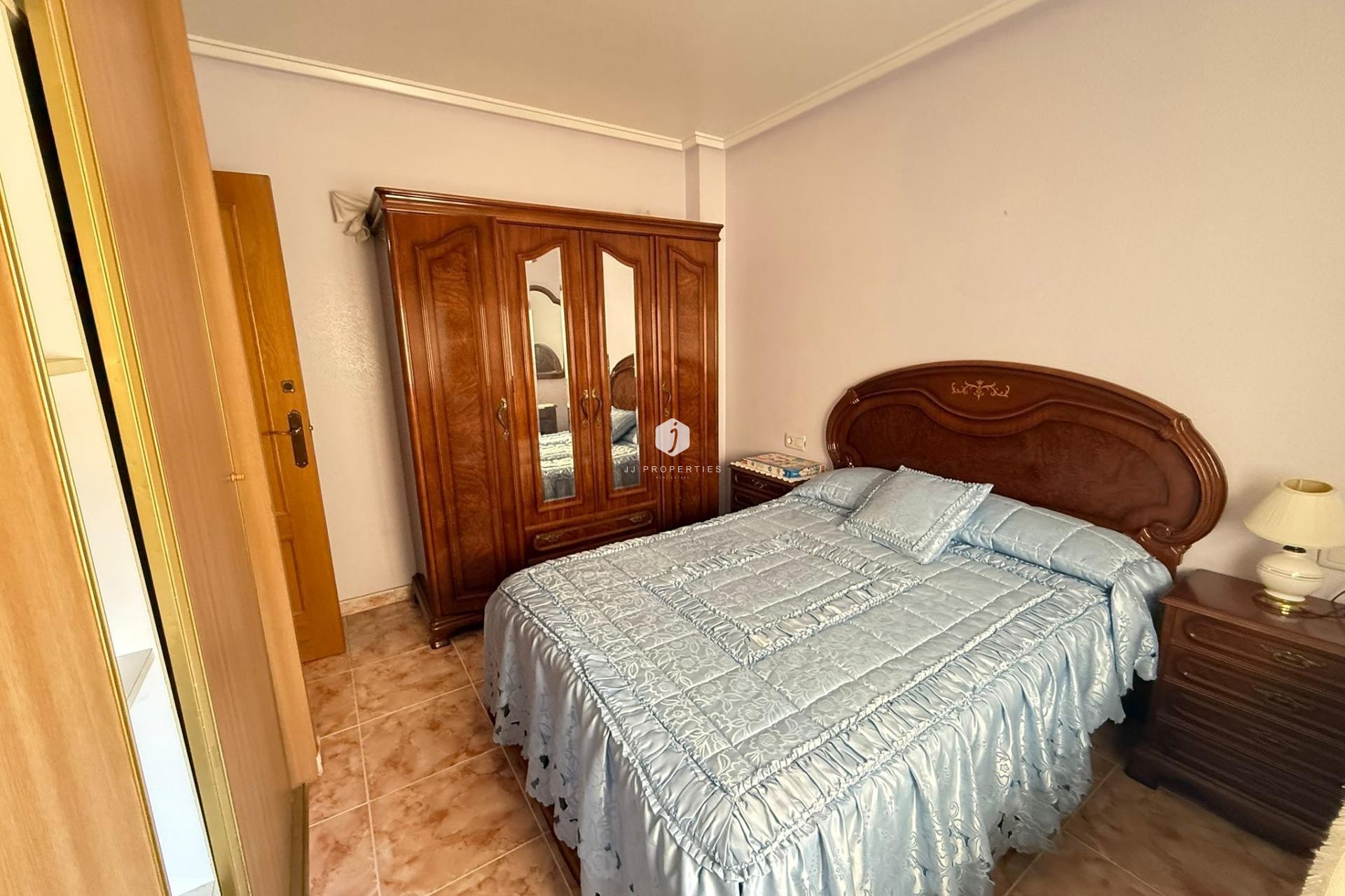 D'occasion - Appartement -
Torrevieja - Playa del Cura