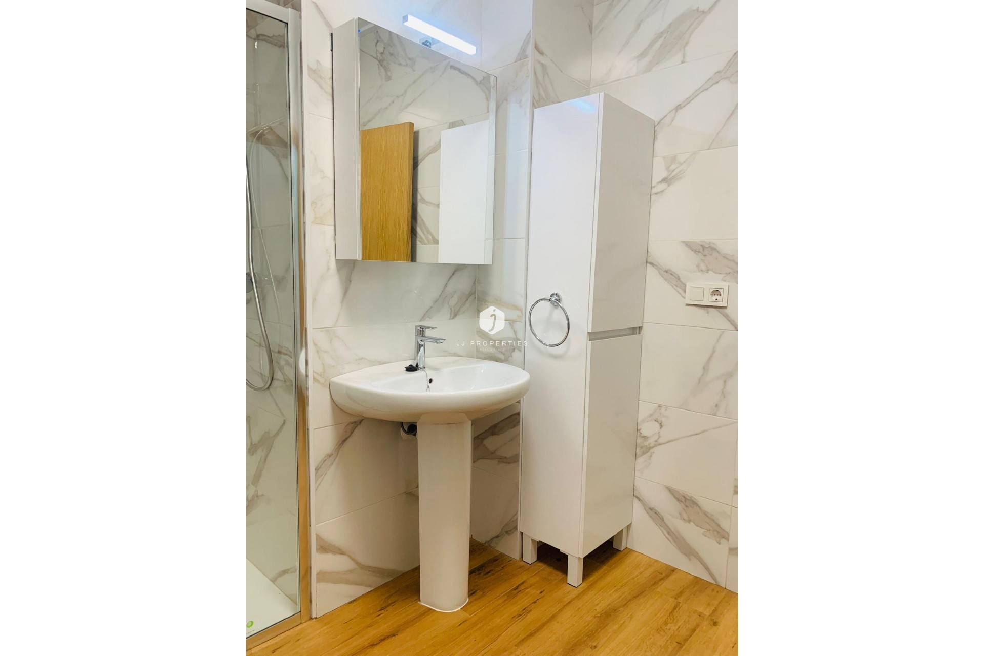 D'occasion - Appartement -
Torrevieja - Playa del Cura