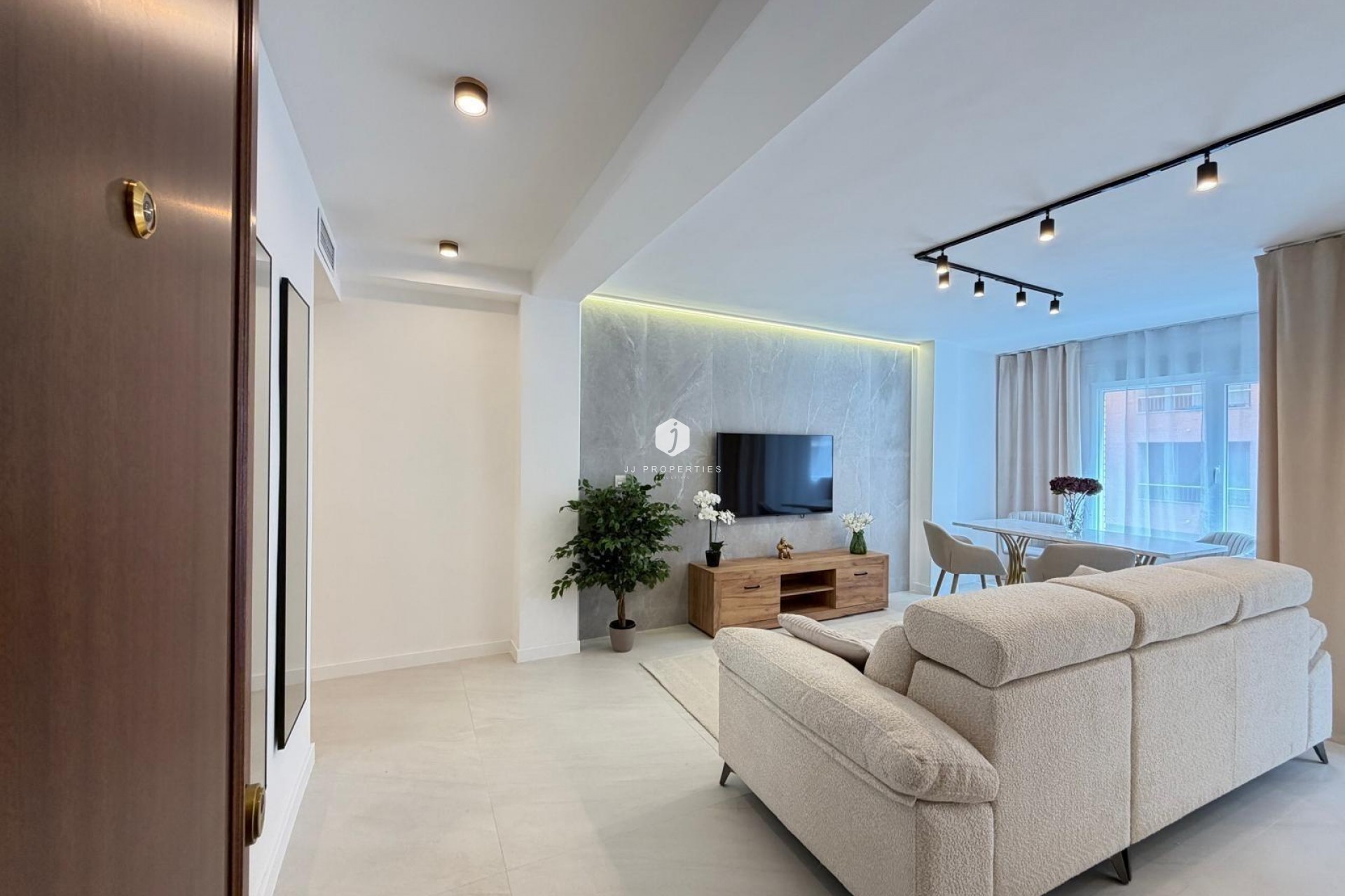 D'occasion - Appartement -
Torrevieja - Playa del Cura
