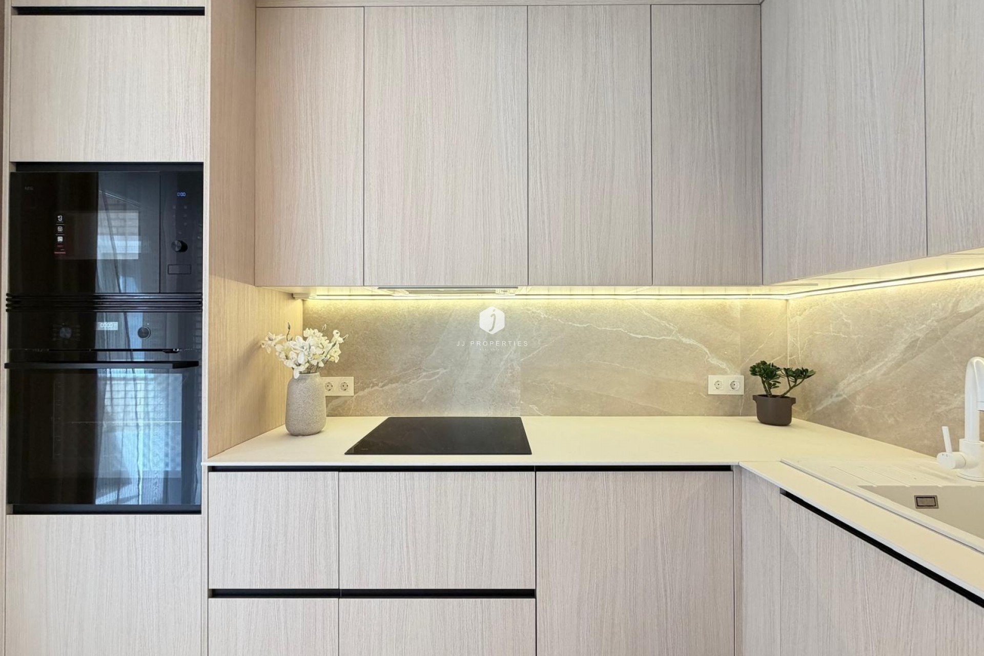 D'occasion - Appartement -
Torrevieja - Playa del Cura