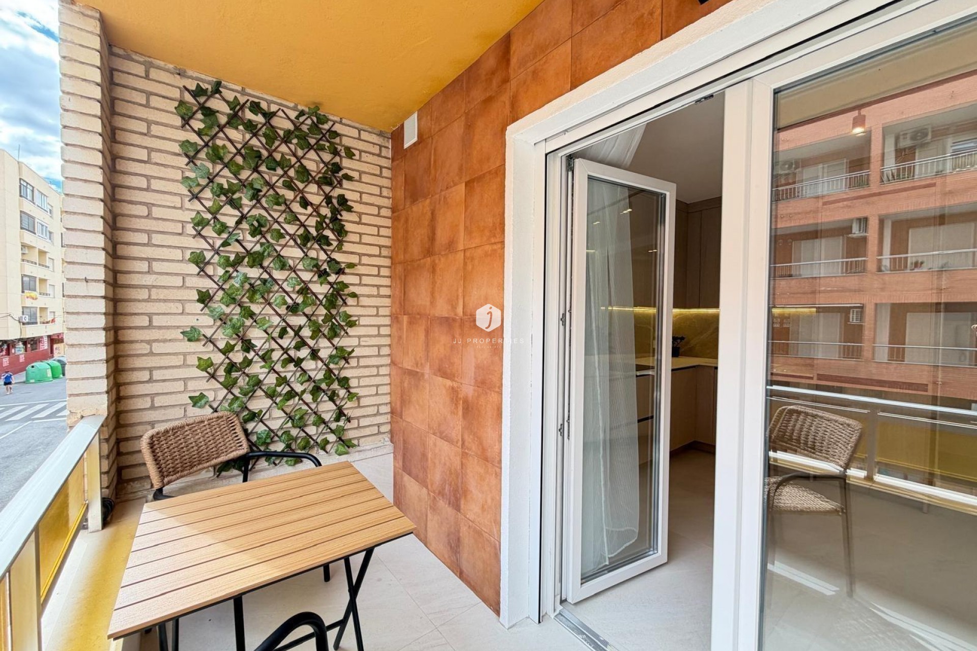 D'occasion - Appartement -
Torrevieja - Playa del Cura