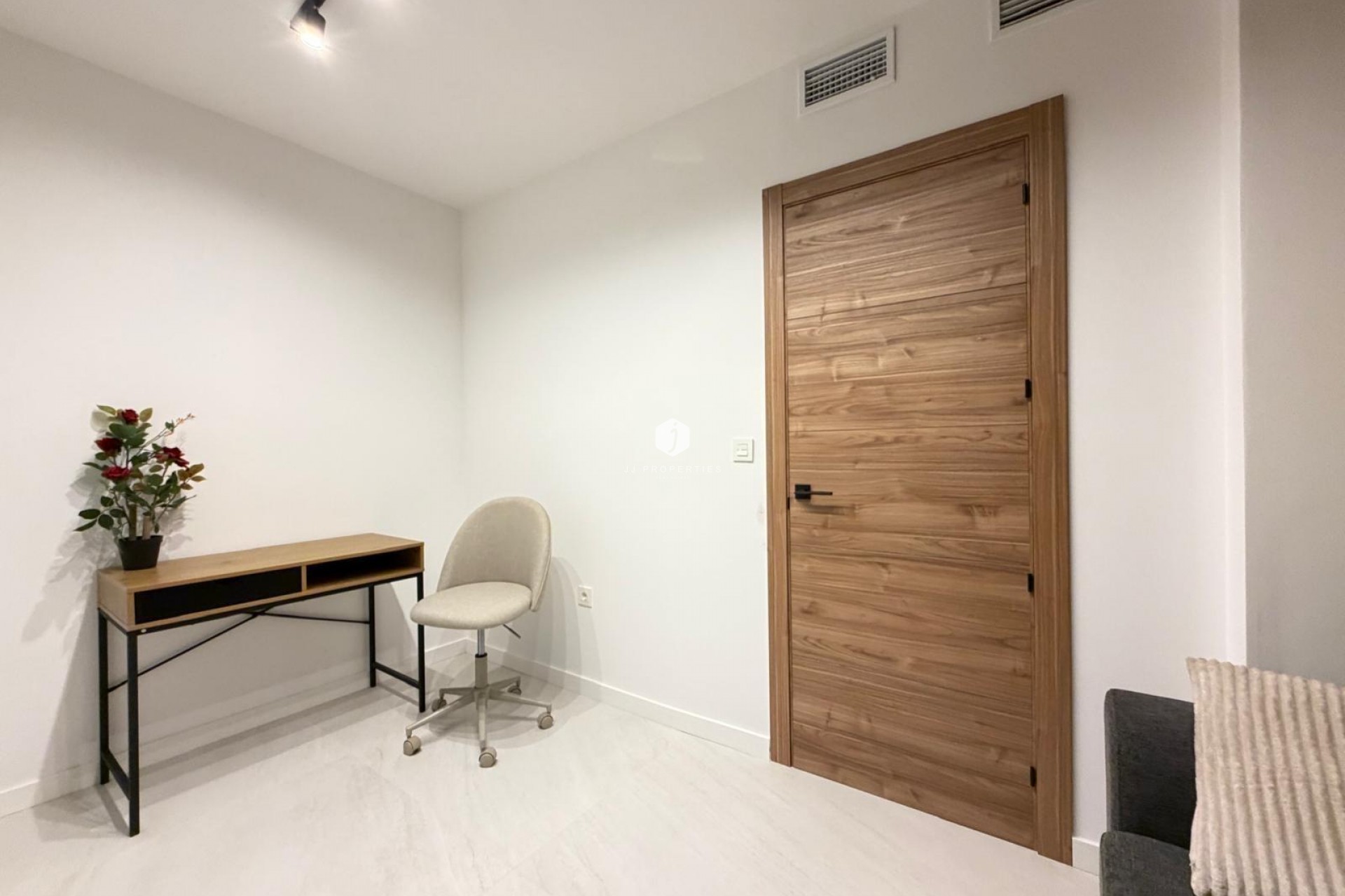 D'occasion - Appartement -
Torrevieja - Playa del Cura