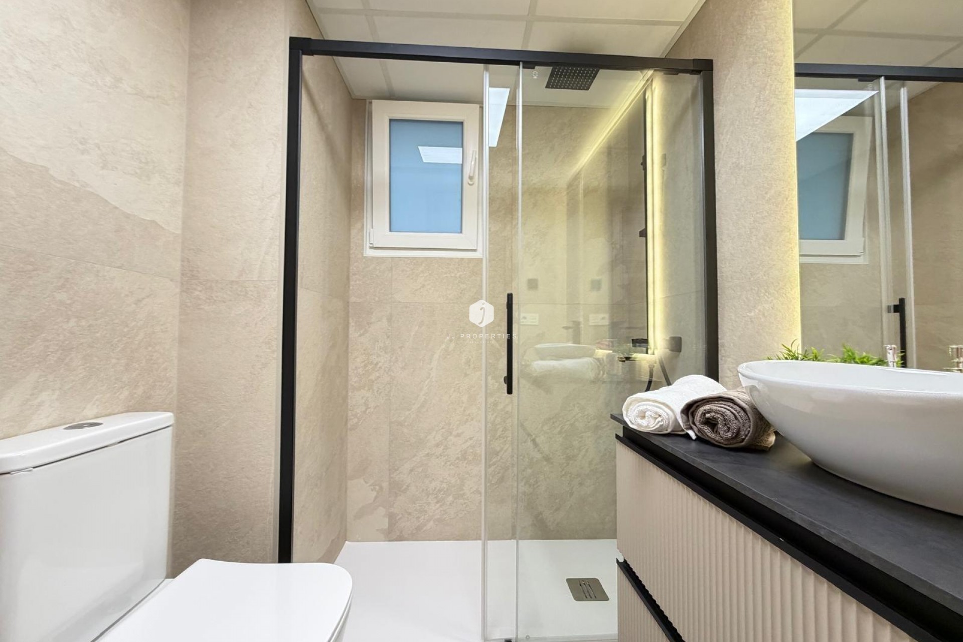 D'occasion - Appartement -
Torrevieja - Playa del Cura