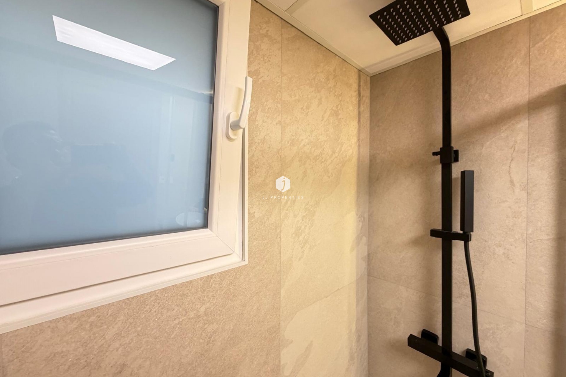 D'occasion - Appartement -
Torrevieja - Playa del Cura