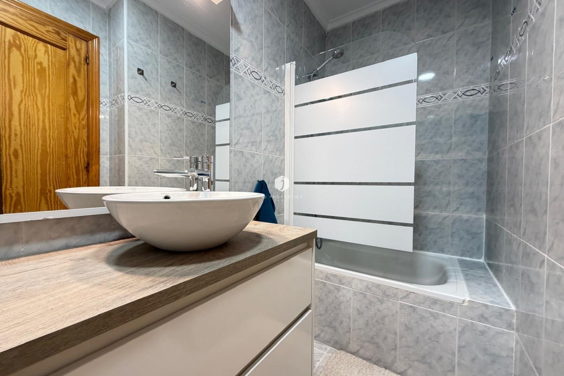 D'occasion - Appartement -
Torrevieja - Playa del Cura