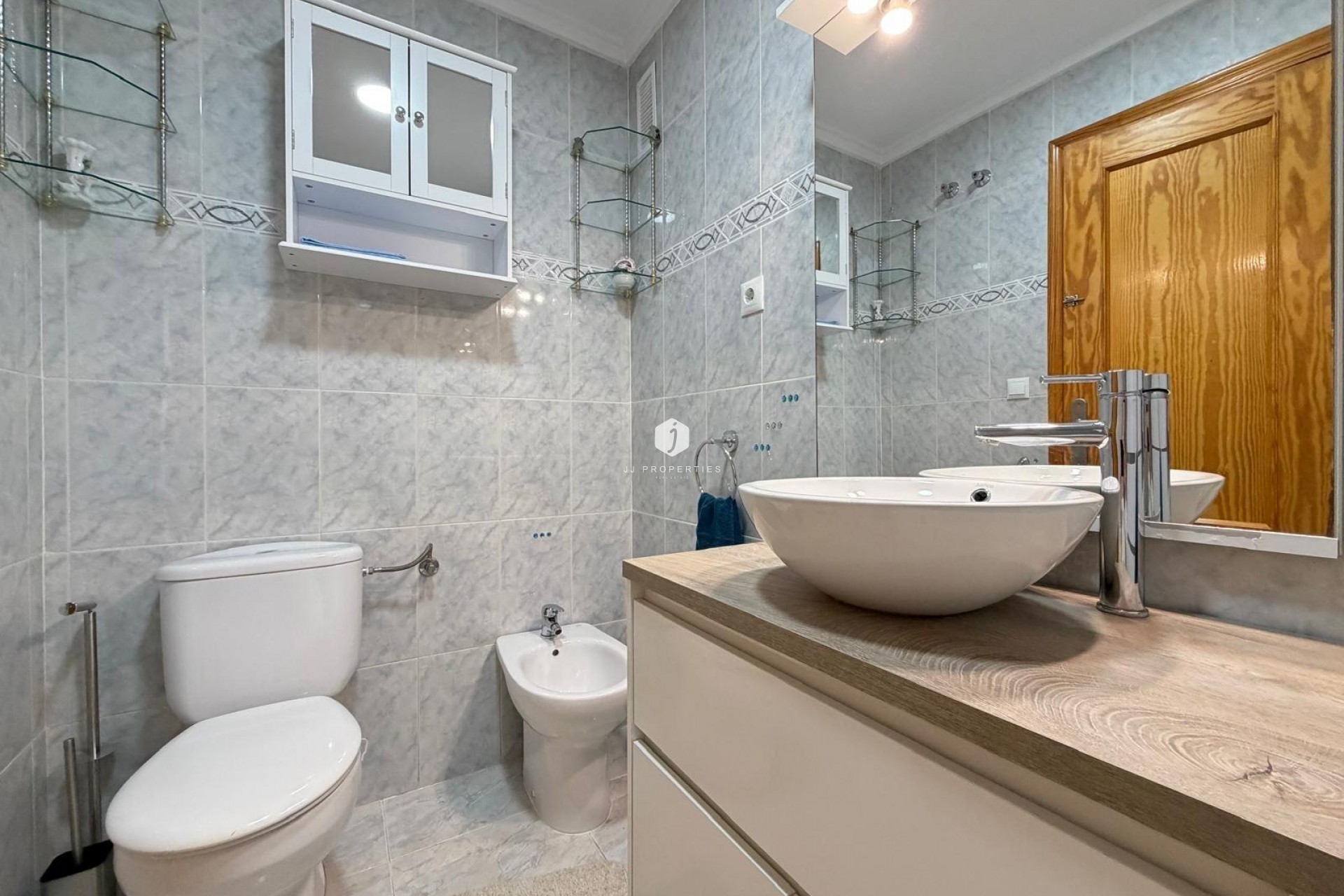 D'occasion - Appartement -
Torrevieja - Playa del Cura