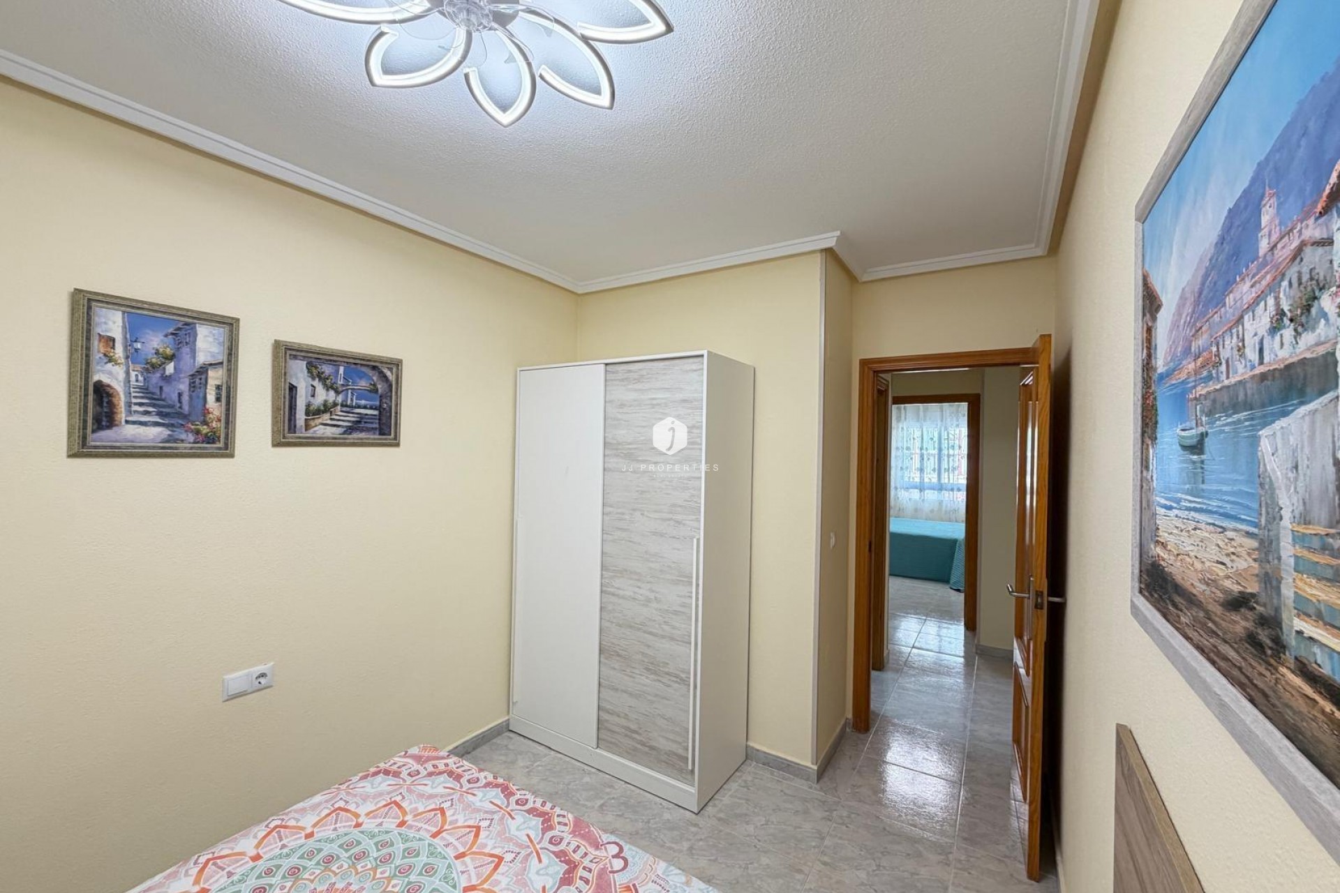 D'occasion - Appartement -
Torrevieja - Playa del Cura