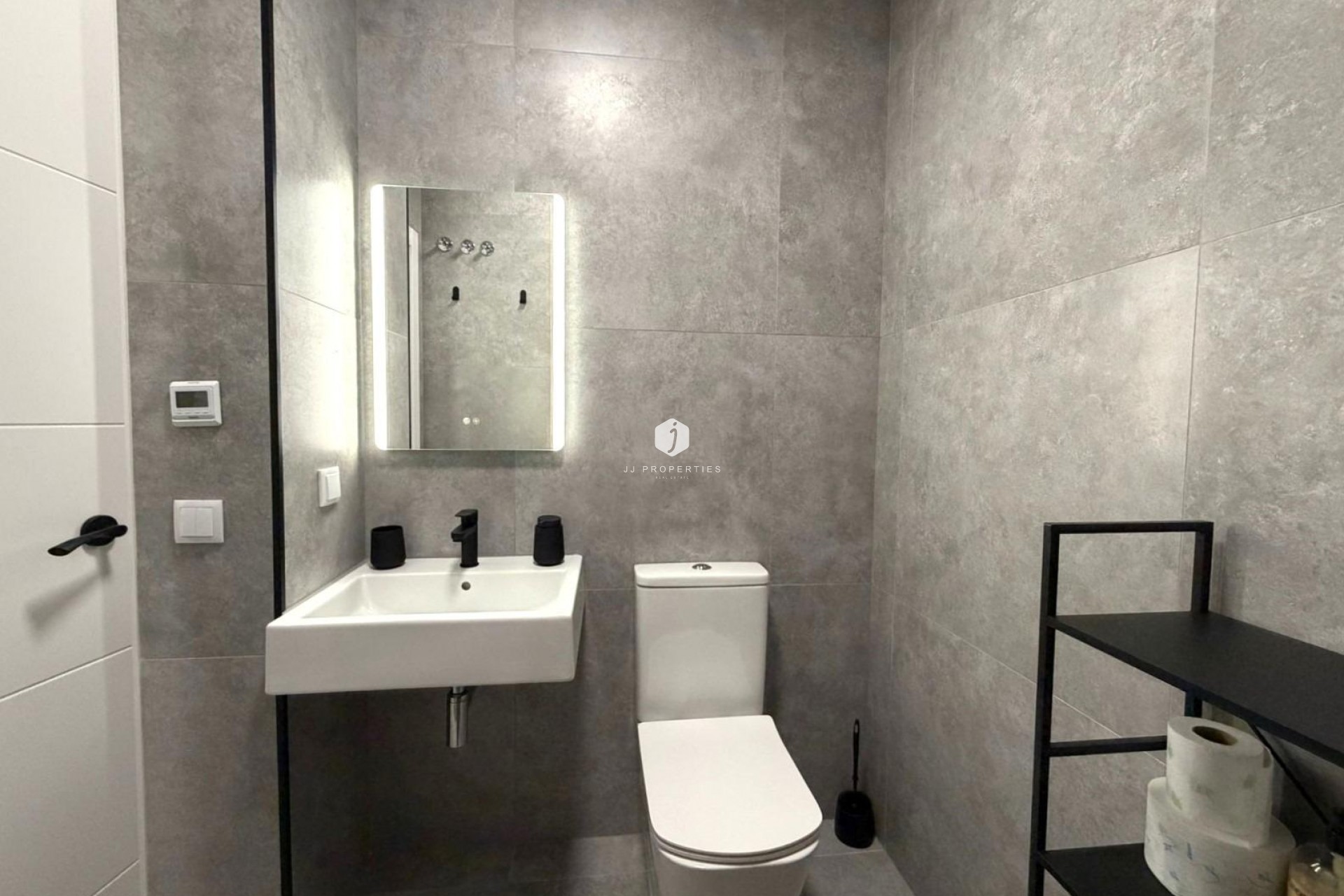 D'occasion - Appartement -
Torrevieja - Playa del Cura