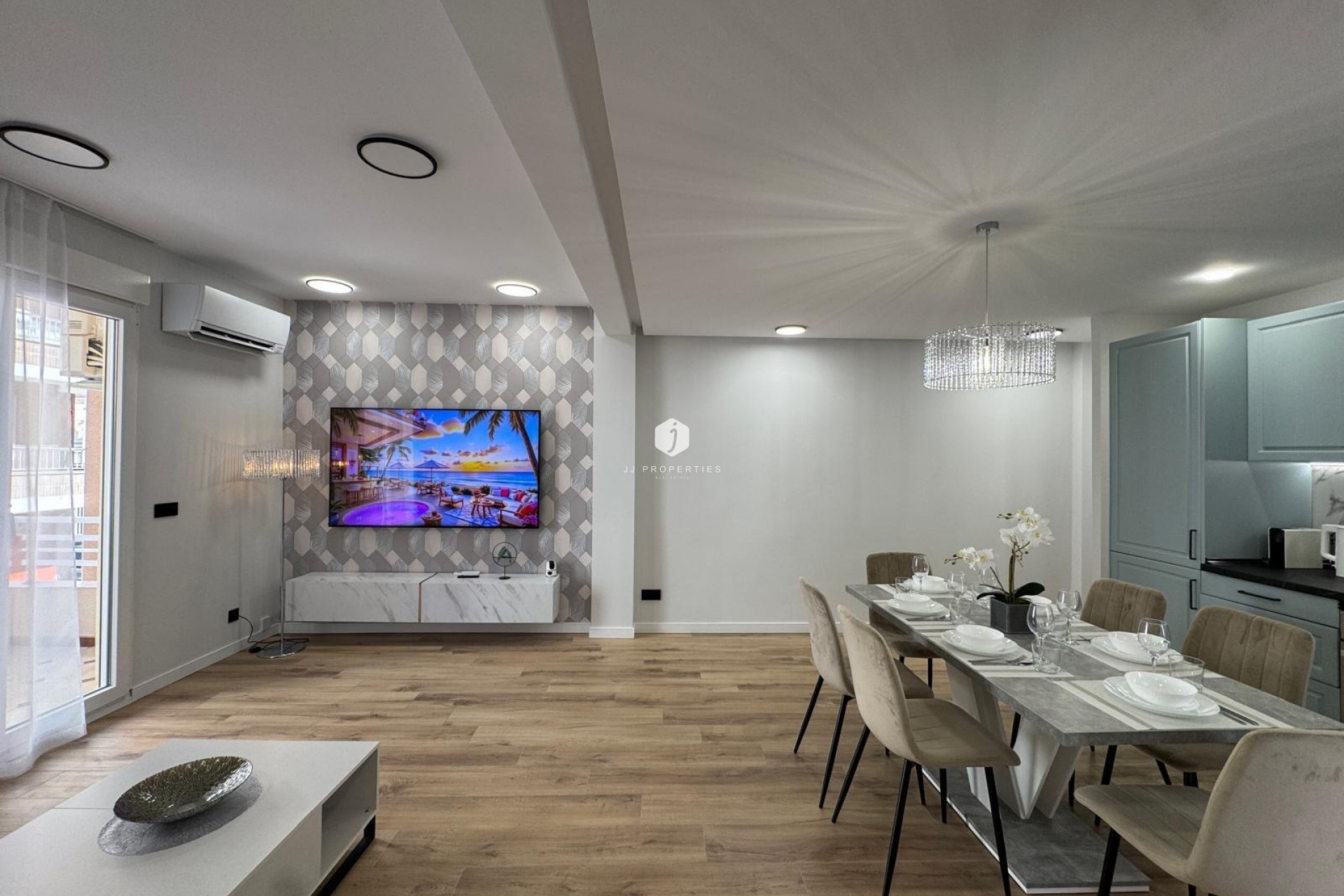 D'occasion - Appartement -
Torrevieja - Playa del Cura
