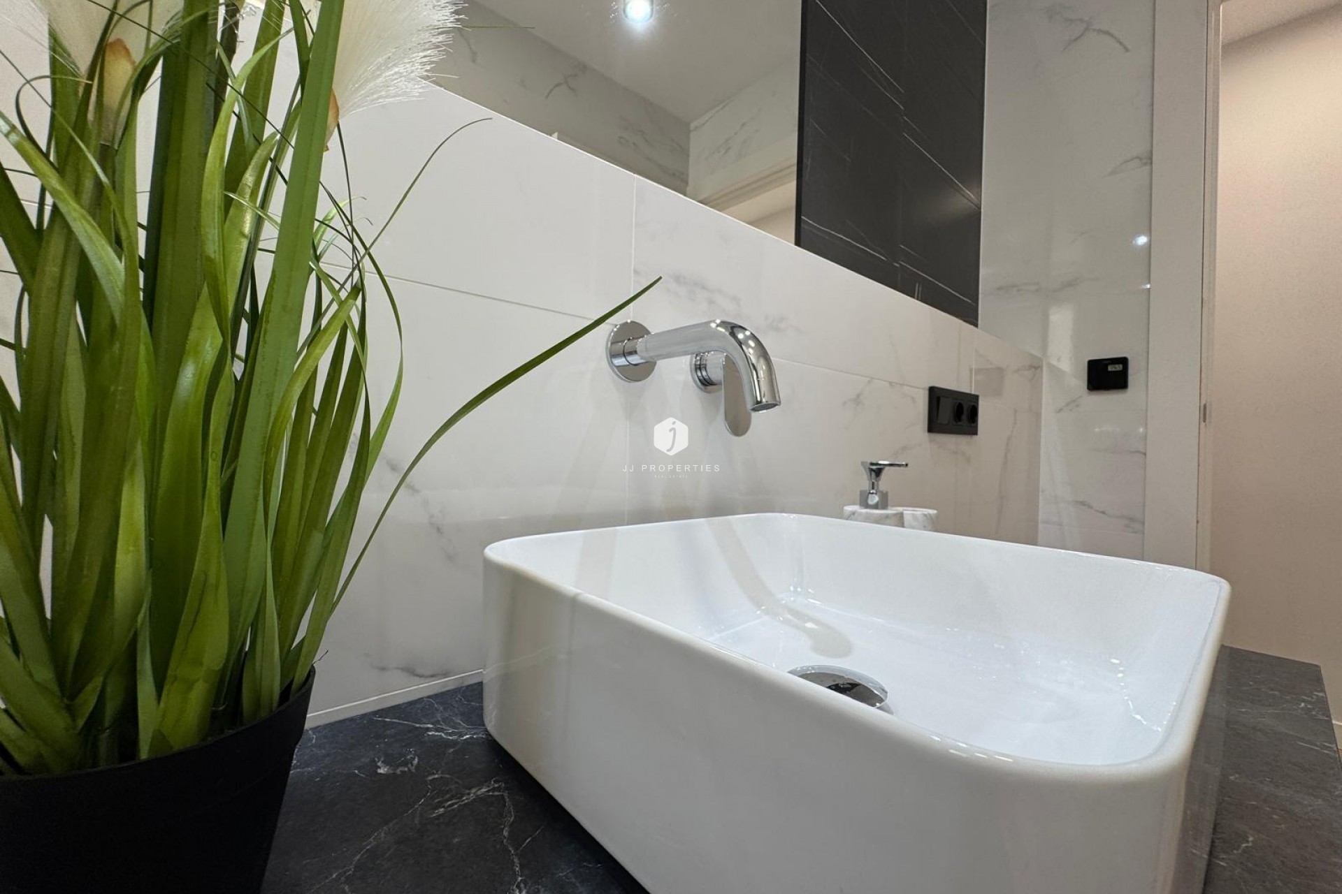 D'occasion - Appartement -
Torrevieja - Playa del Cura