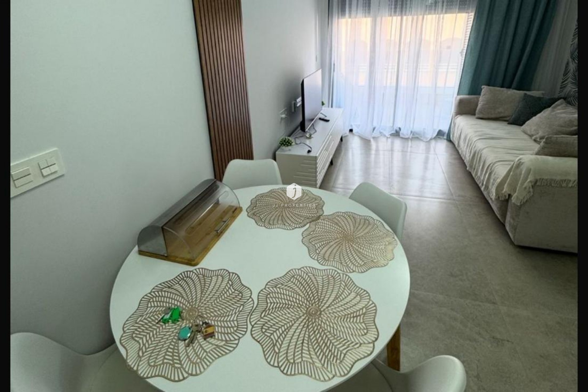 D'occasion - Appartement -
Torrevieja - Playa del Cura