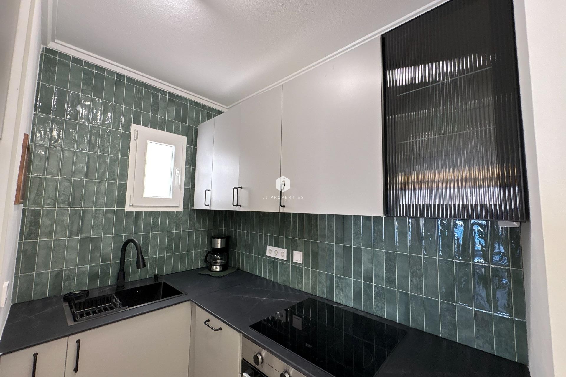 D'occasion - Appartement -
Torrevieja - Playa del Cura