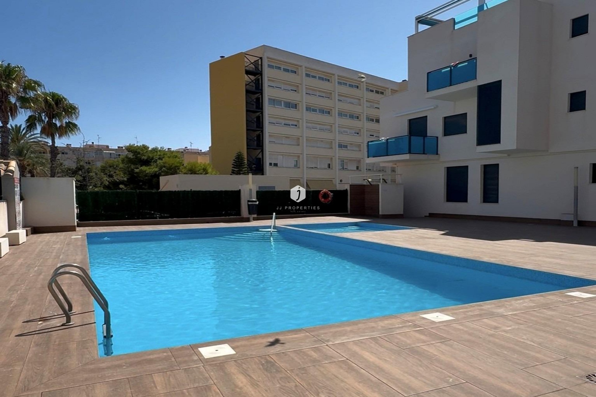D'occasion - Appartement -
Torrevieja - Playa del Cura