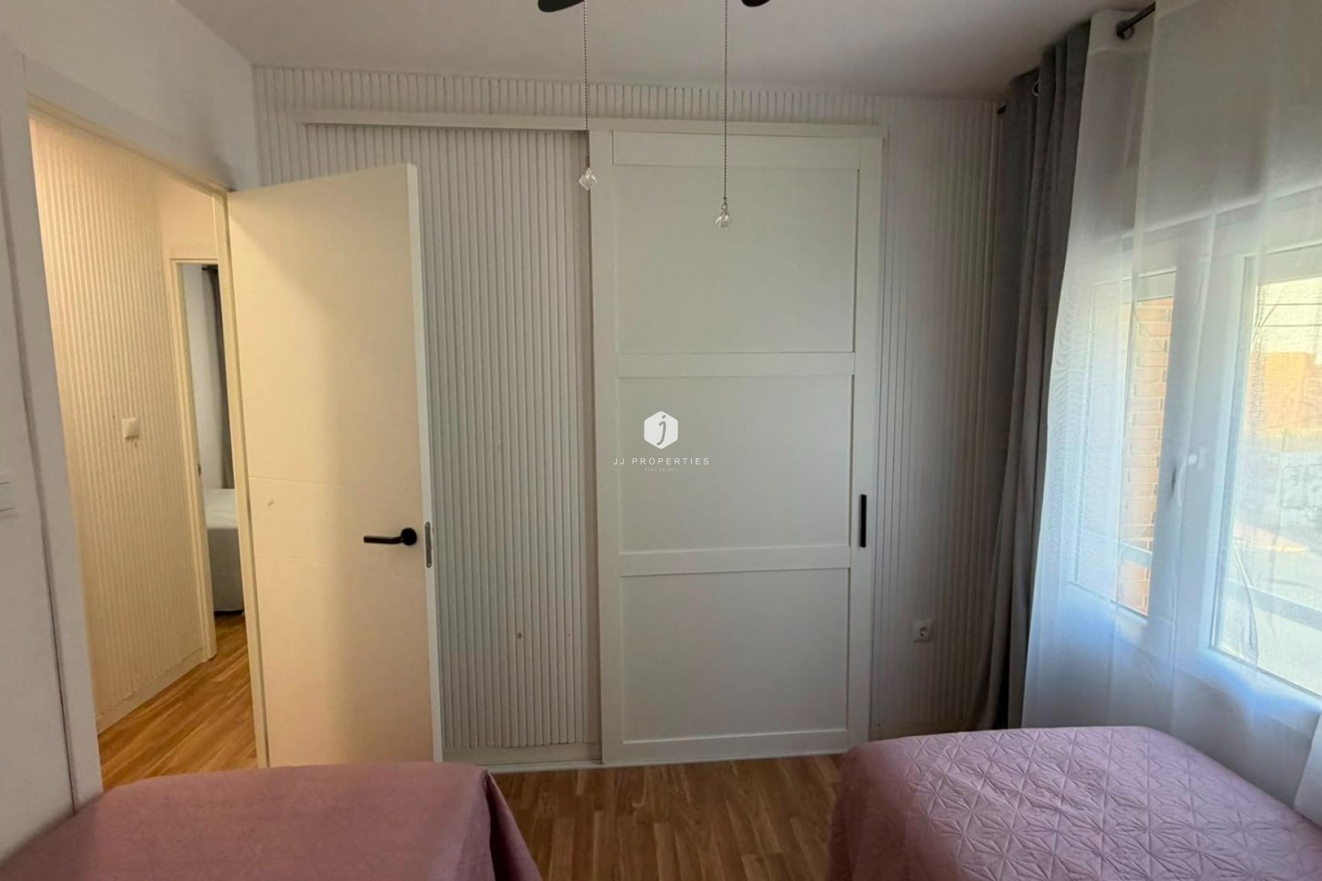 D'occasion - Appartement -
Torrevieja - Playa del Cura