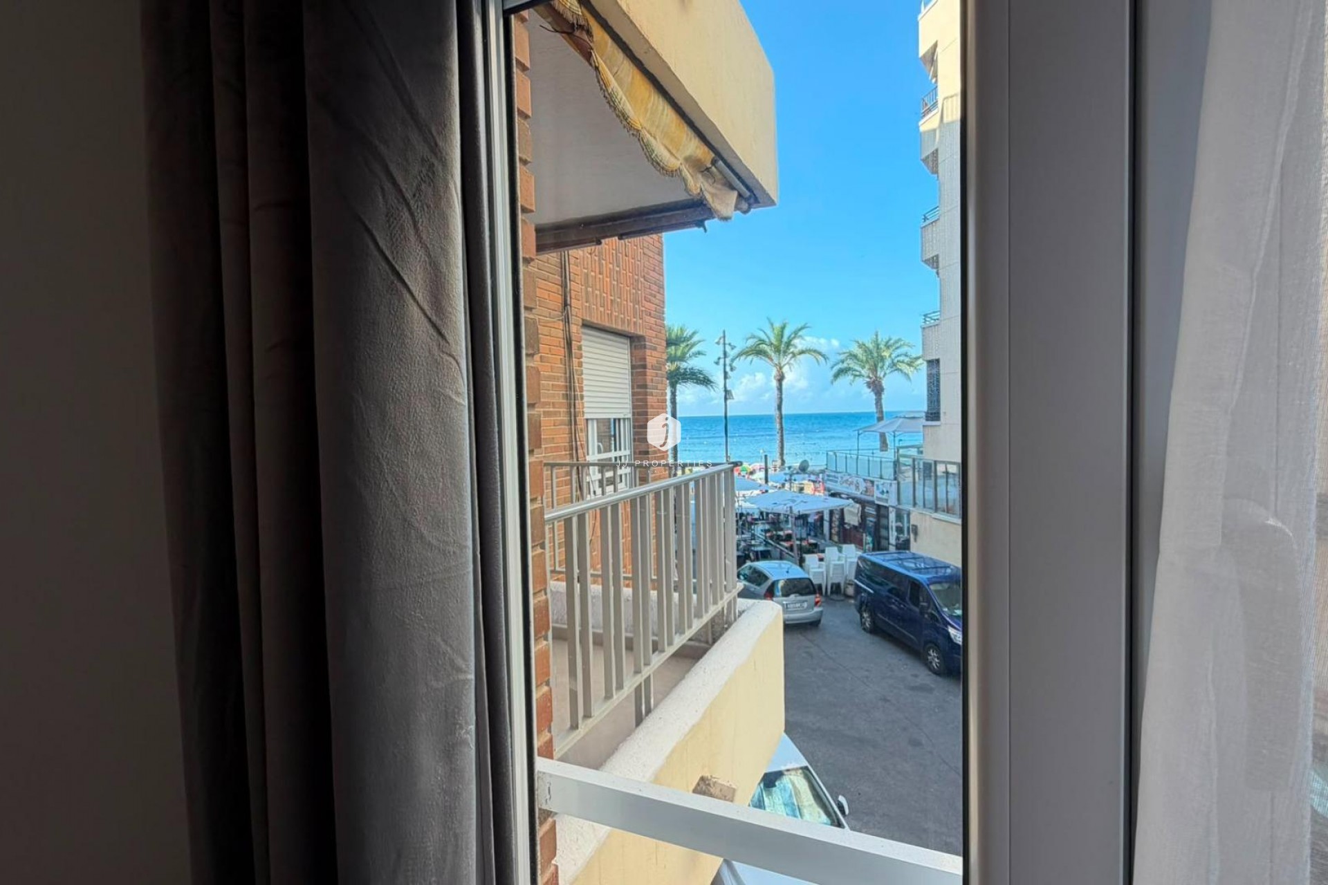 D'occasion - Appartement -
Torrevieja - Playa del Cura