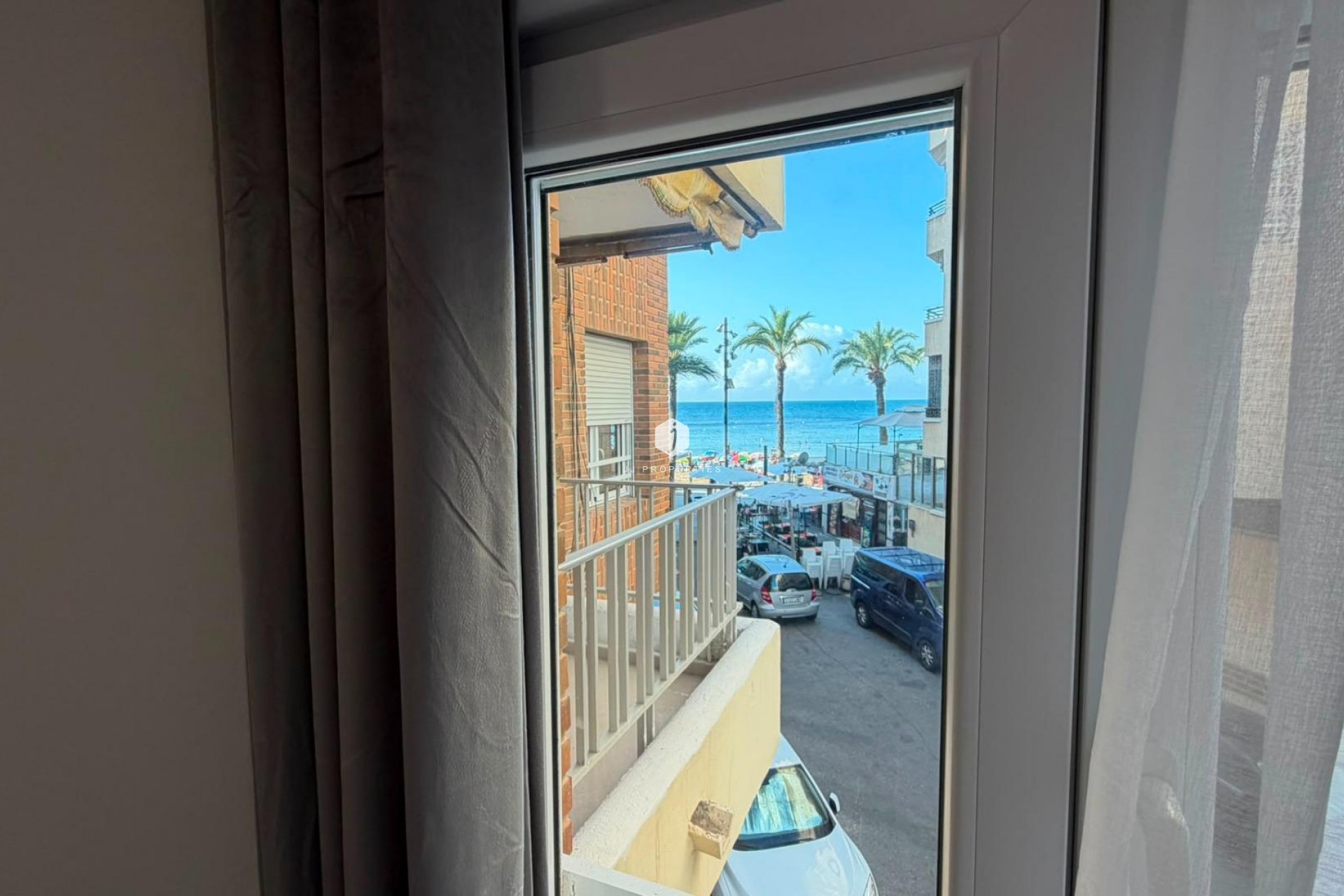 D'occasion - Appartement -
Torrevieja - Playa del Cura