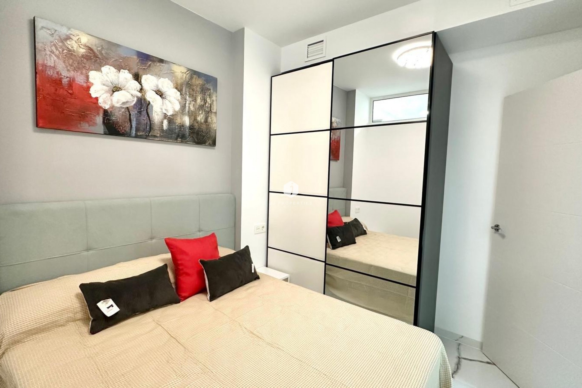 D'occasion - Appartement -
Torrevieja - Playa del Cura