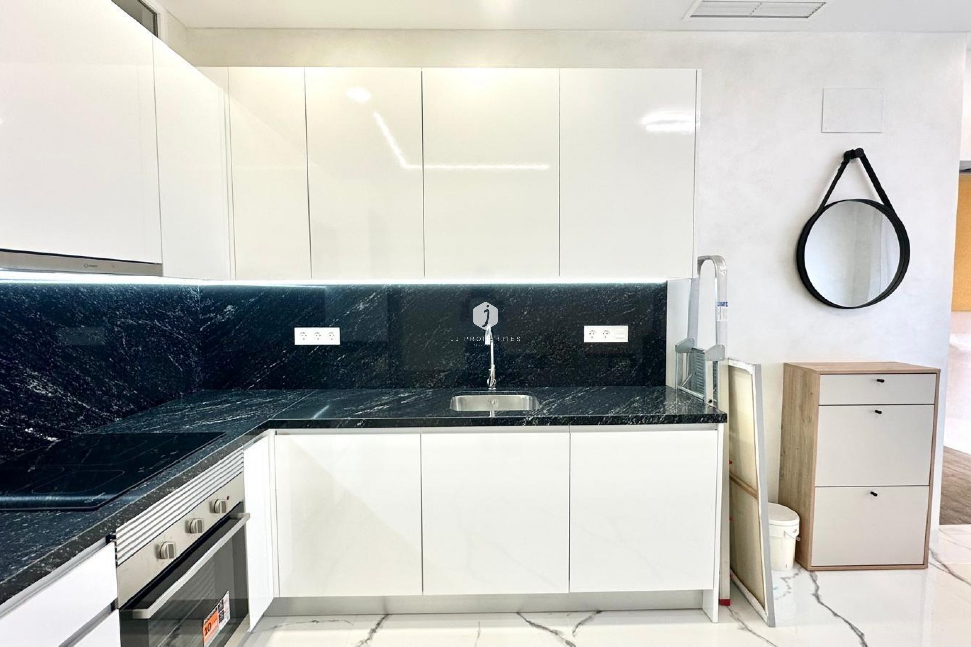 D'occasion - Appartement -
Torrevieja - Playa del Cura
