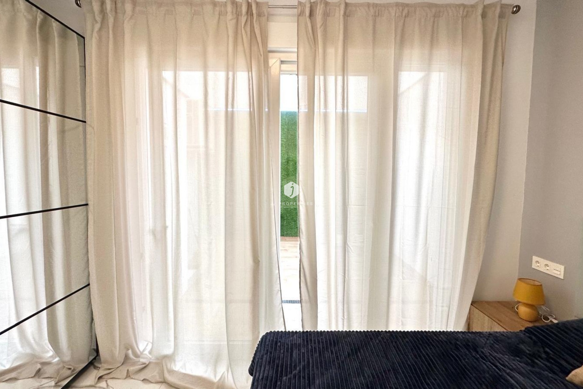 D'occasion - Appartement -
Torrevieja - Playa del Cura