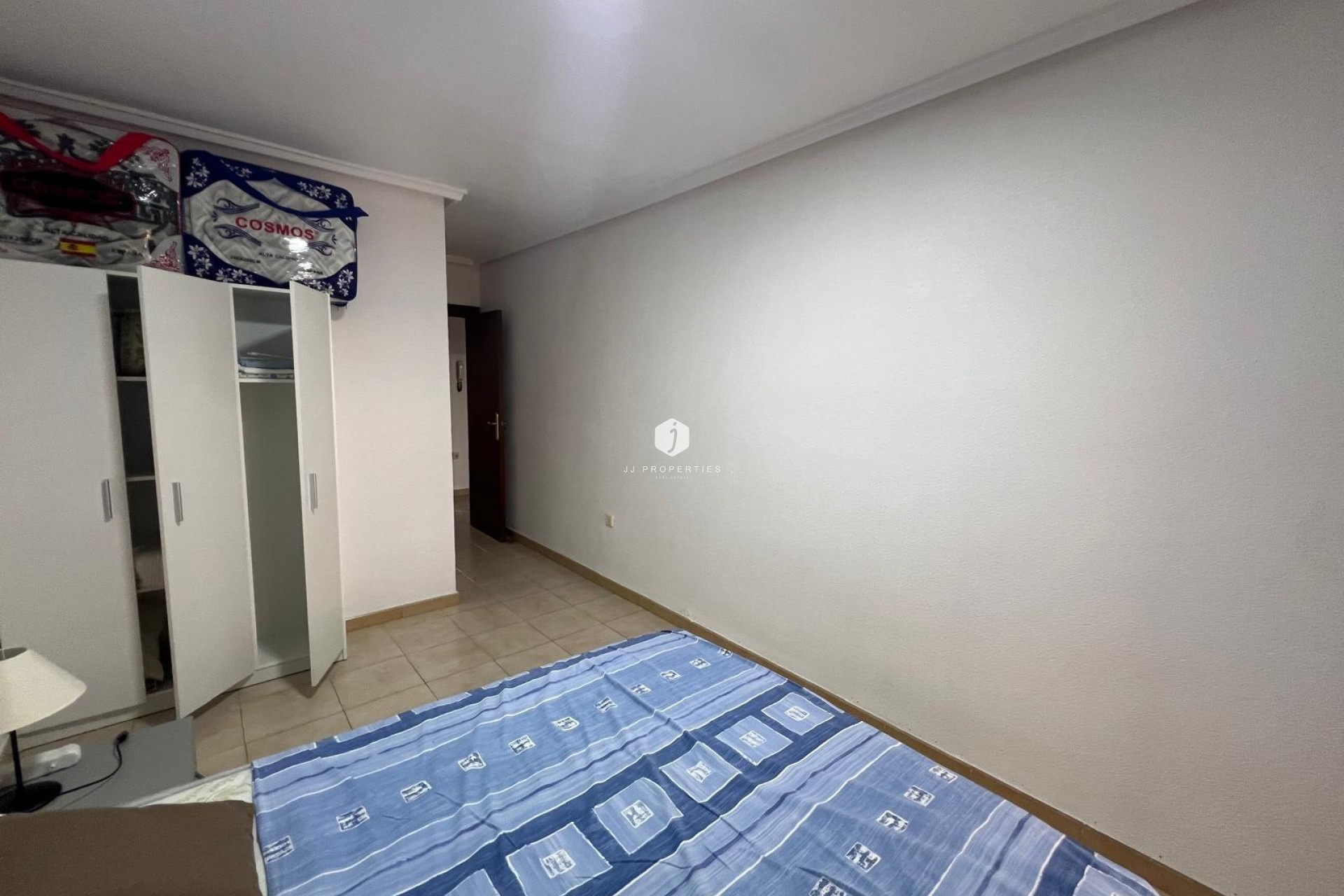 D'occasion - Appartement -
Torrevieja - Playa del Cura