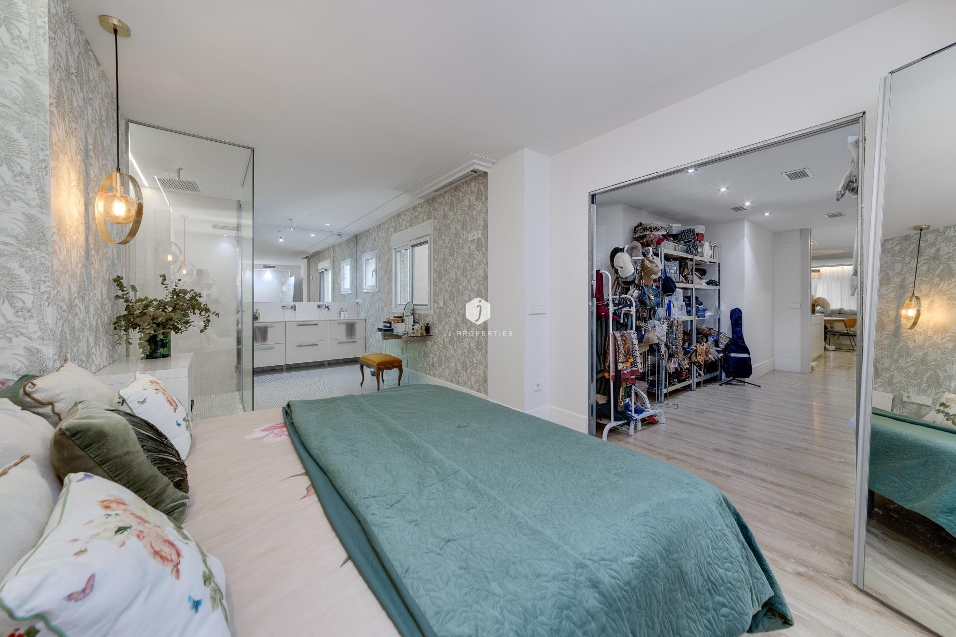 D'occasion - Appartement -
Torrevieja - Playa del Cura