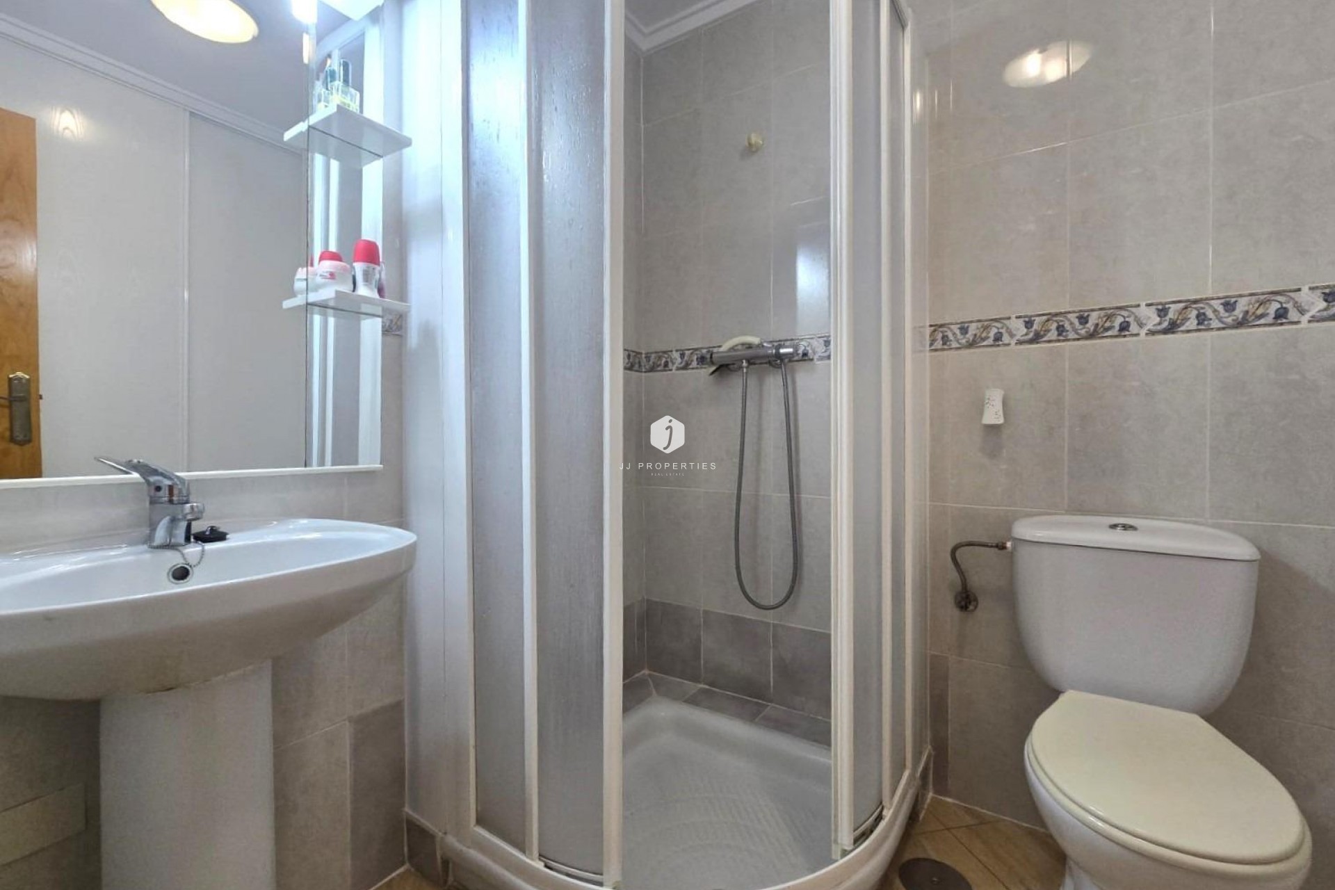 D'occasion - Appartement -
Torrevieja - Playa del Cura
