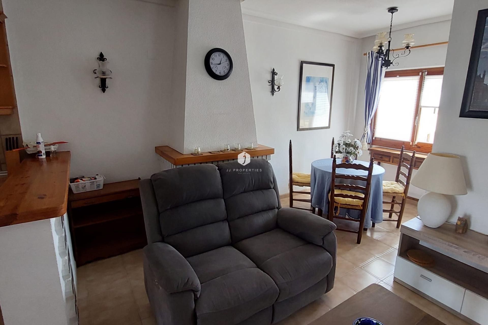 D'occasion - Appartement -
Torrevieja - Punta prima