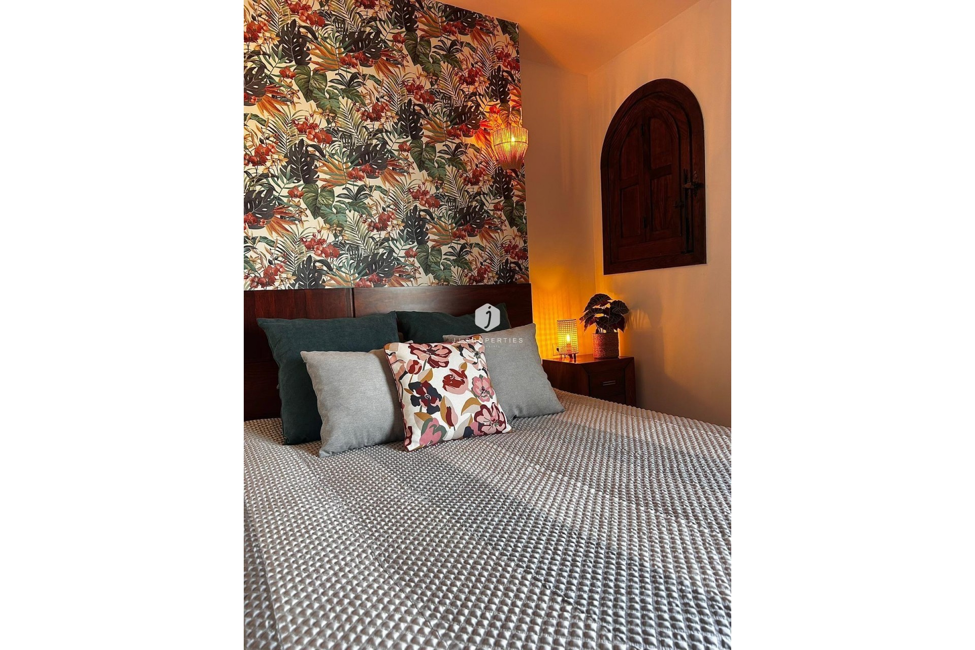 D'occasion - Appartement -
Torrevieja - Punta prima