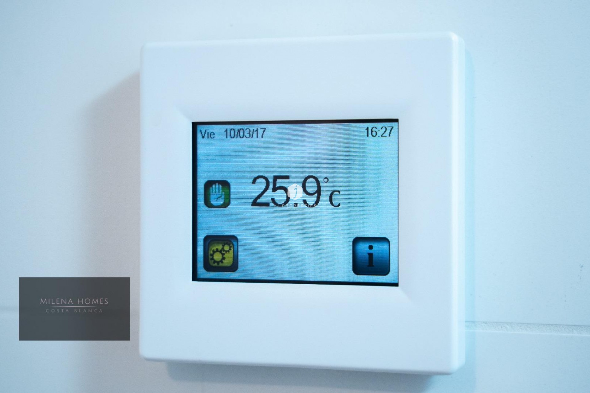 D'occasion - Appartement -
Torrevieja - Punta prima