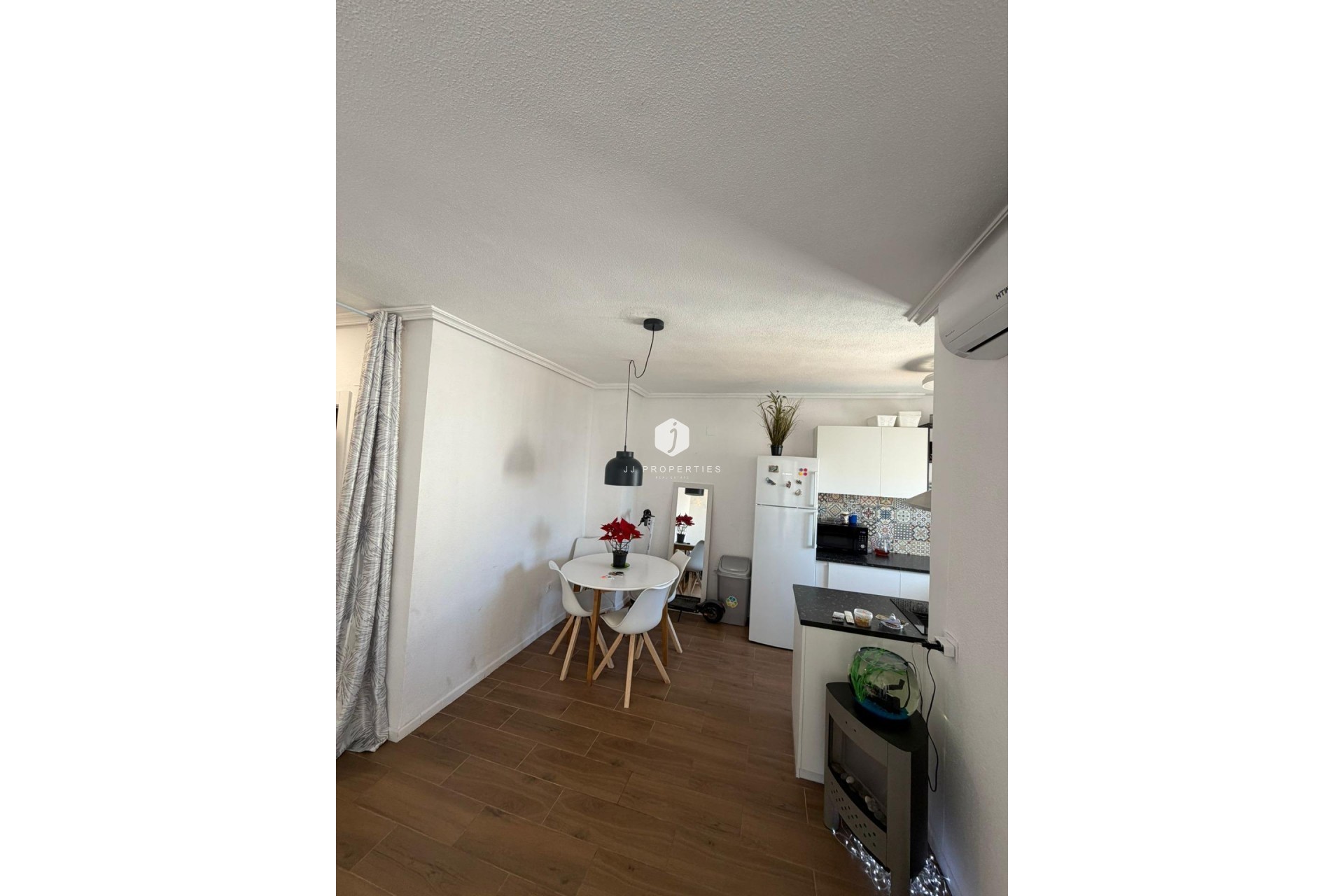 D'occasion - Appartement -
Torrevieja - Punta prima