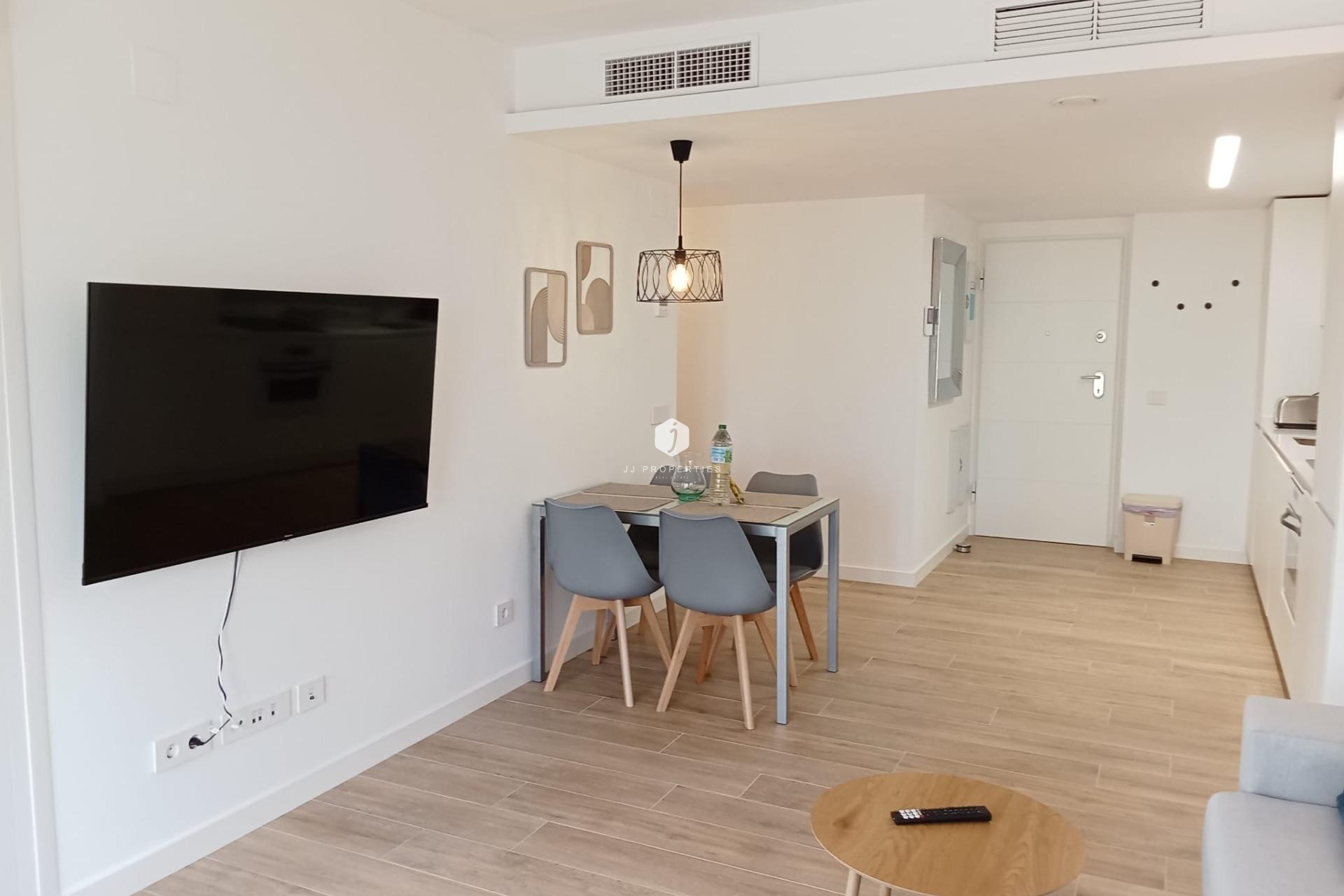 D'occasion - Appartement -
Torrevieja - Punta prima