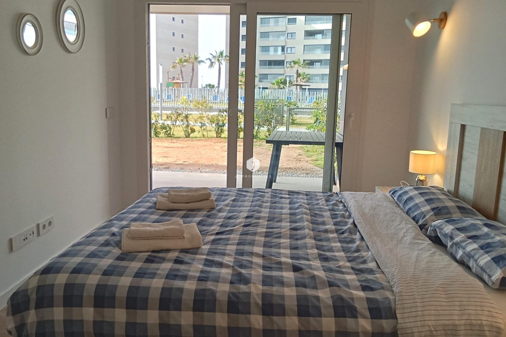 D'occasion - Appartement -
Torrevieja - Punta prima