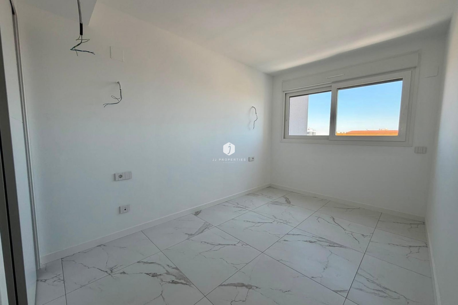 D'occasion - Appartement -
Torrevieja - Punta prima