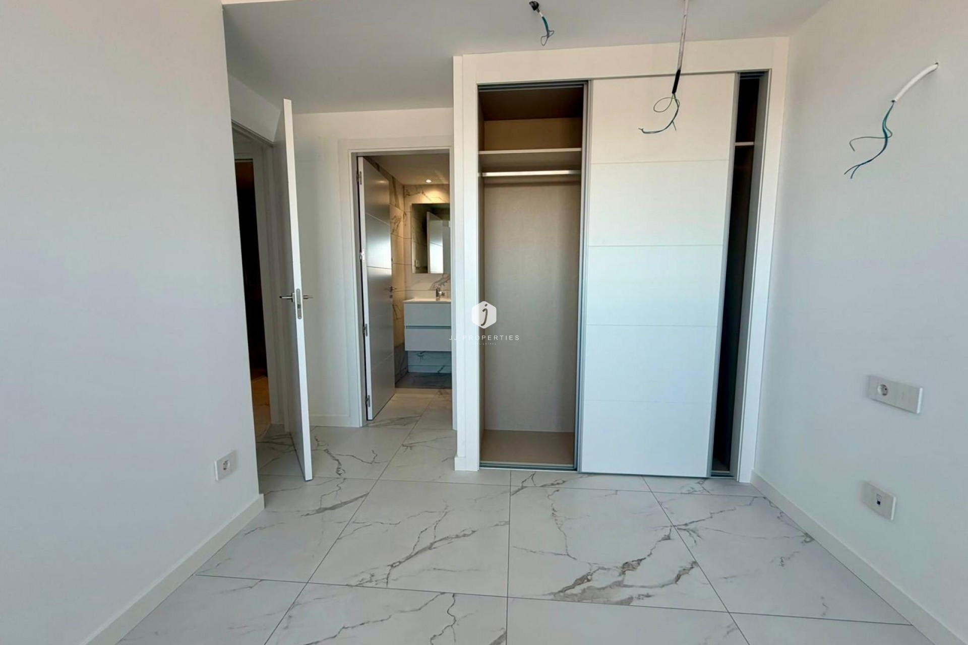 D'occasion - Appartement -
Torrevieja - Punta prima