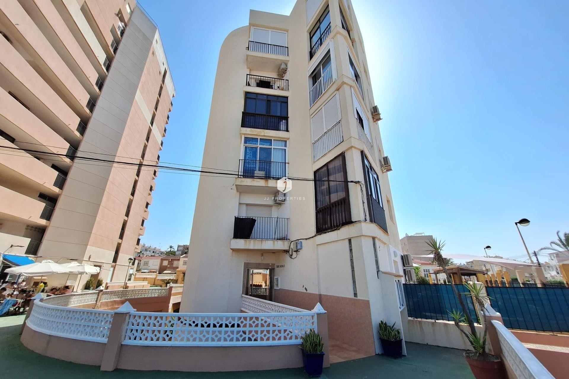 D'occasion - Appartement -
Torrevieja - Torrejón