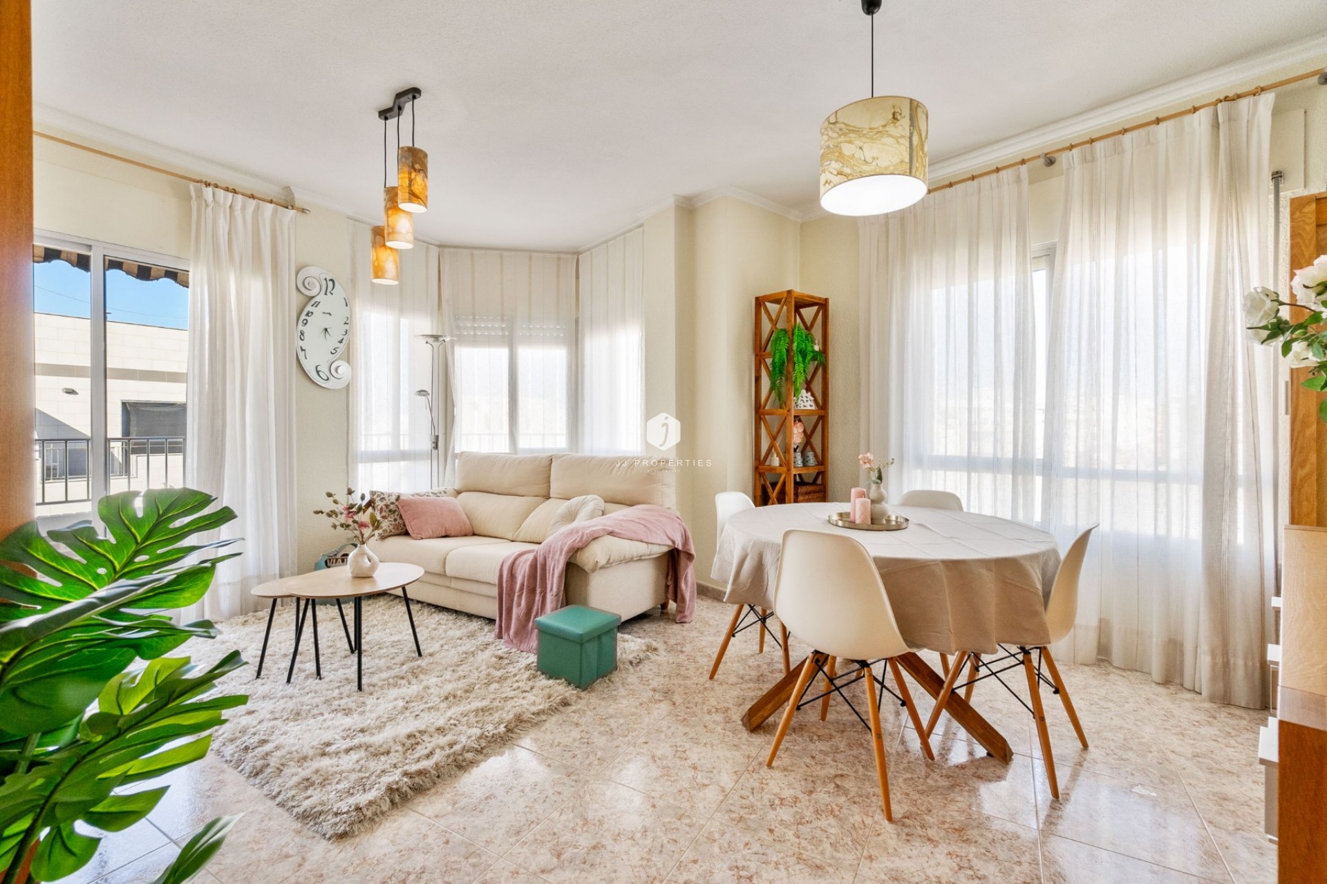 D'occasion - Appartement -
Torrevieja - Torrevieja Centro