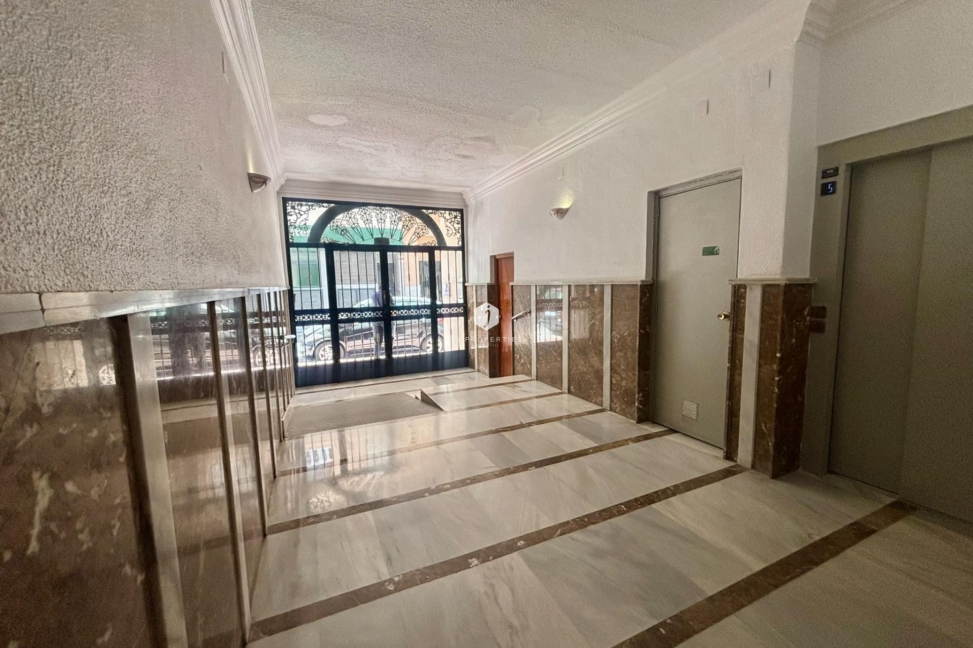 D'occasion - Appartement -
Torrevieja