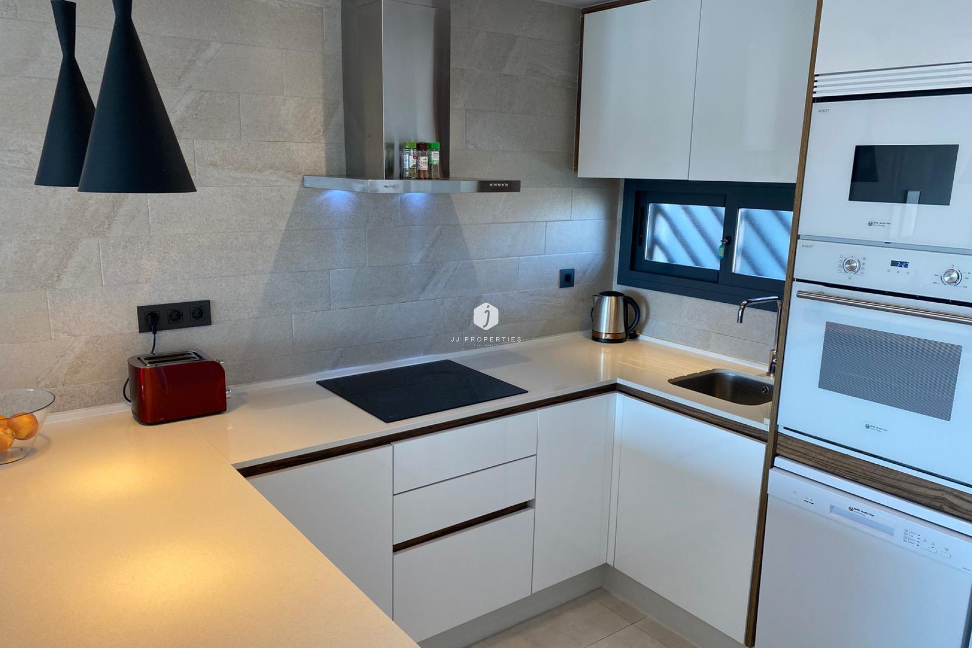 D'occasion - Attique -
El Raso - Costa Blanca