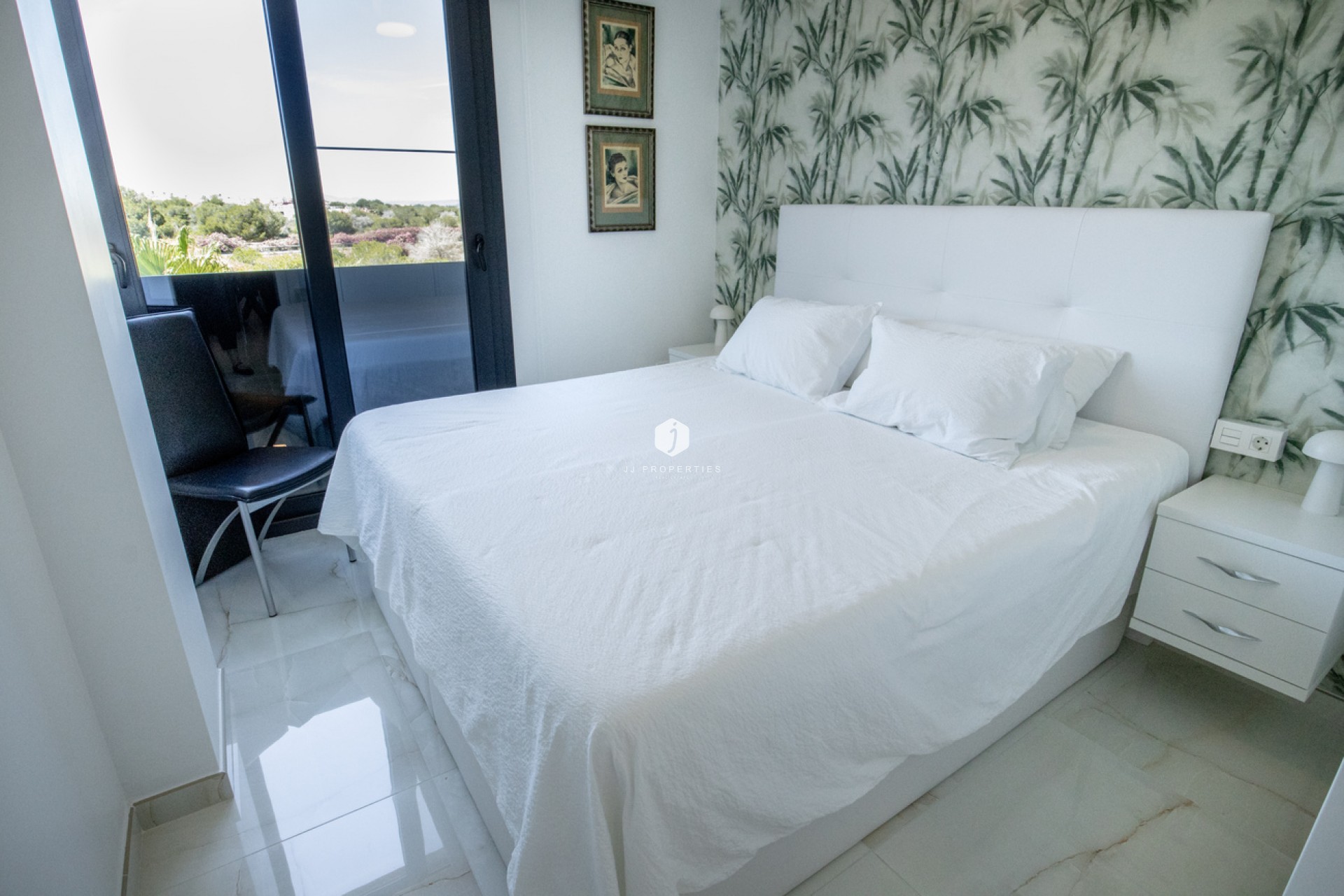 D'occasion - Attique -
Los Altos - AMANECER