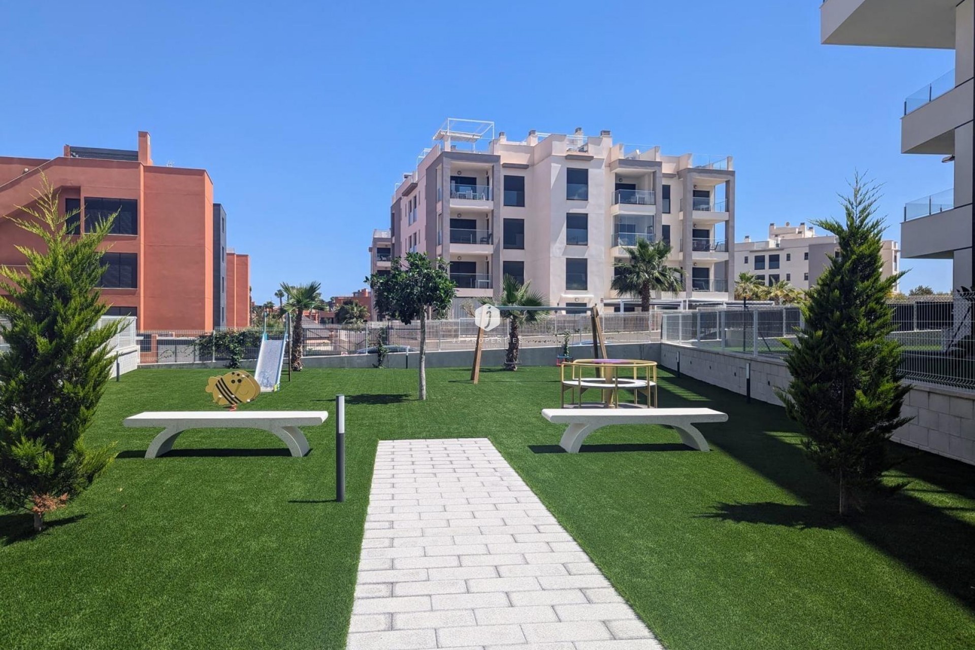 D'occasion - Attique -
Orihuela Costa - Las Filipinas