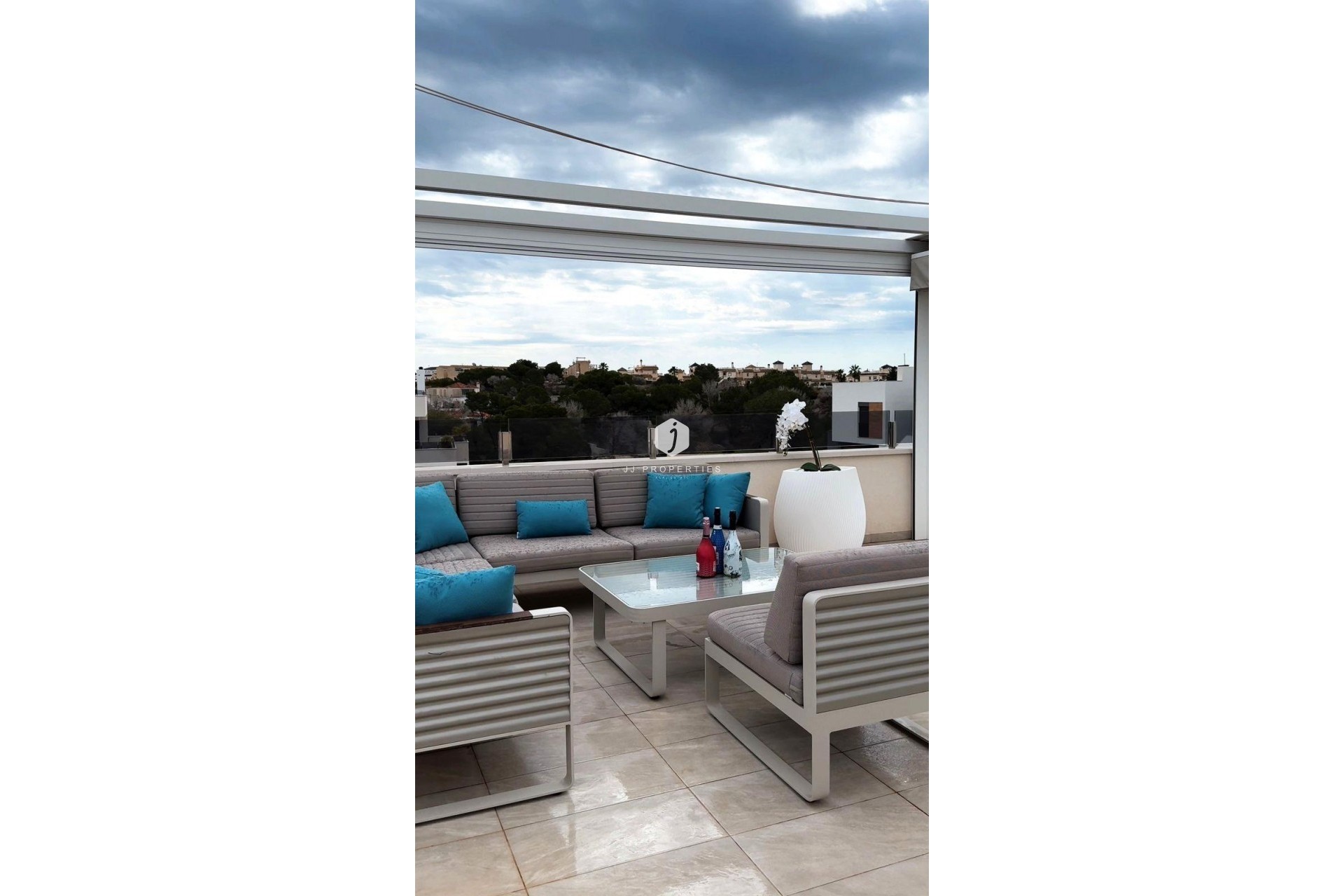 D'occasion - Attique -
Orihuela Costa - Los Almendros-la Florida