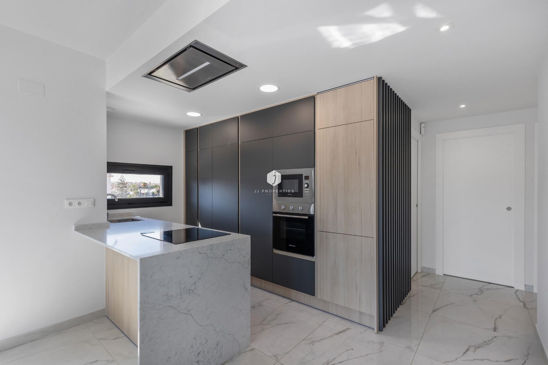 D'occasion - Attique -
Orihuela Costa - Playa Flamenca