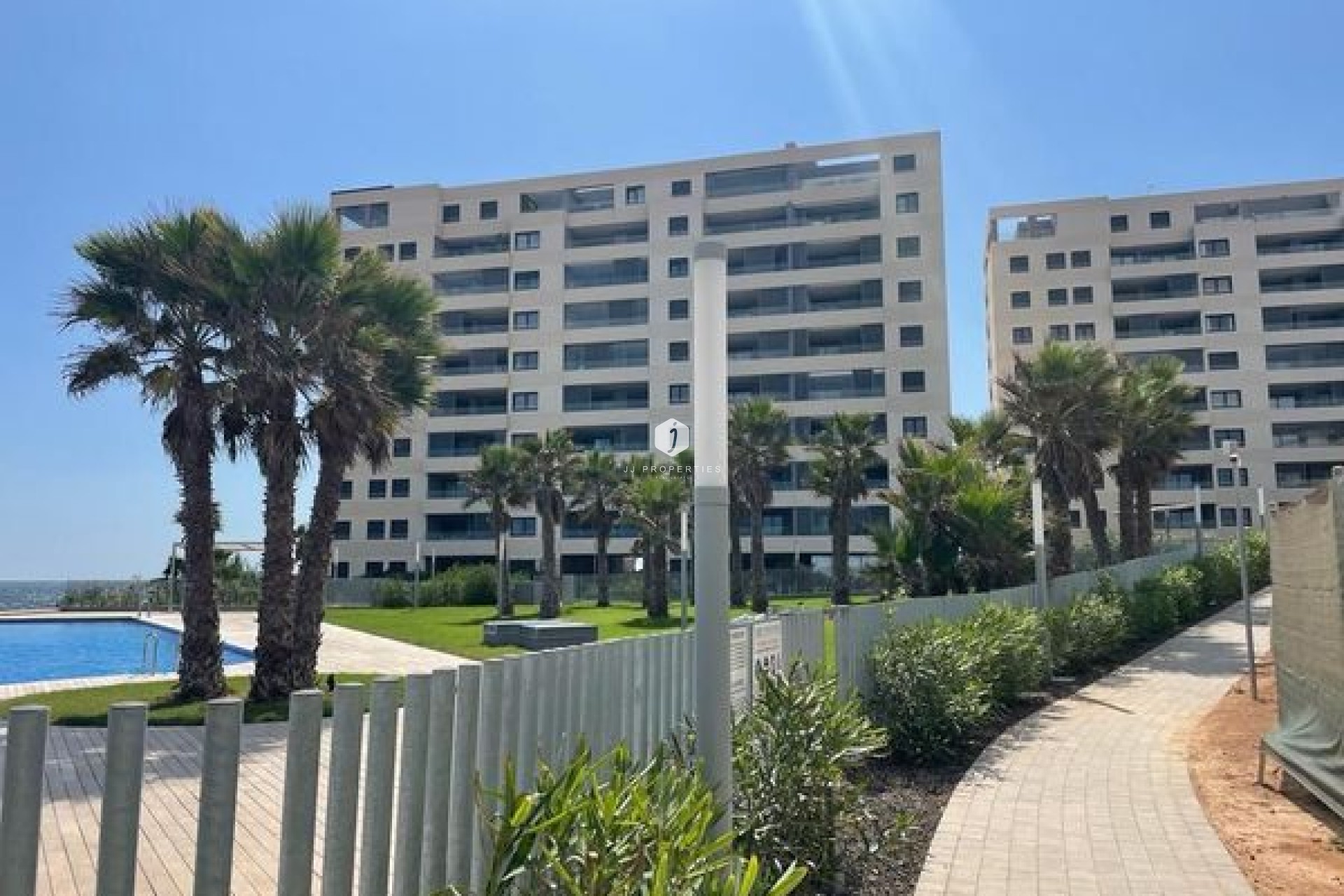 D'occasion - Attique -
Punta Prima - Costa Blanca