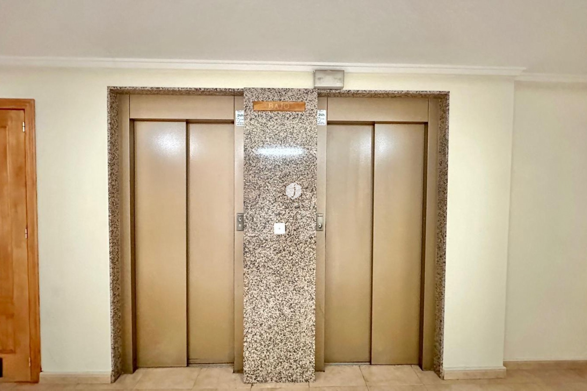 D'occasion - Attique -
Torrevieja - Centro