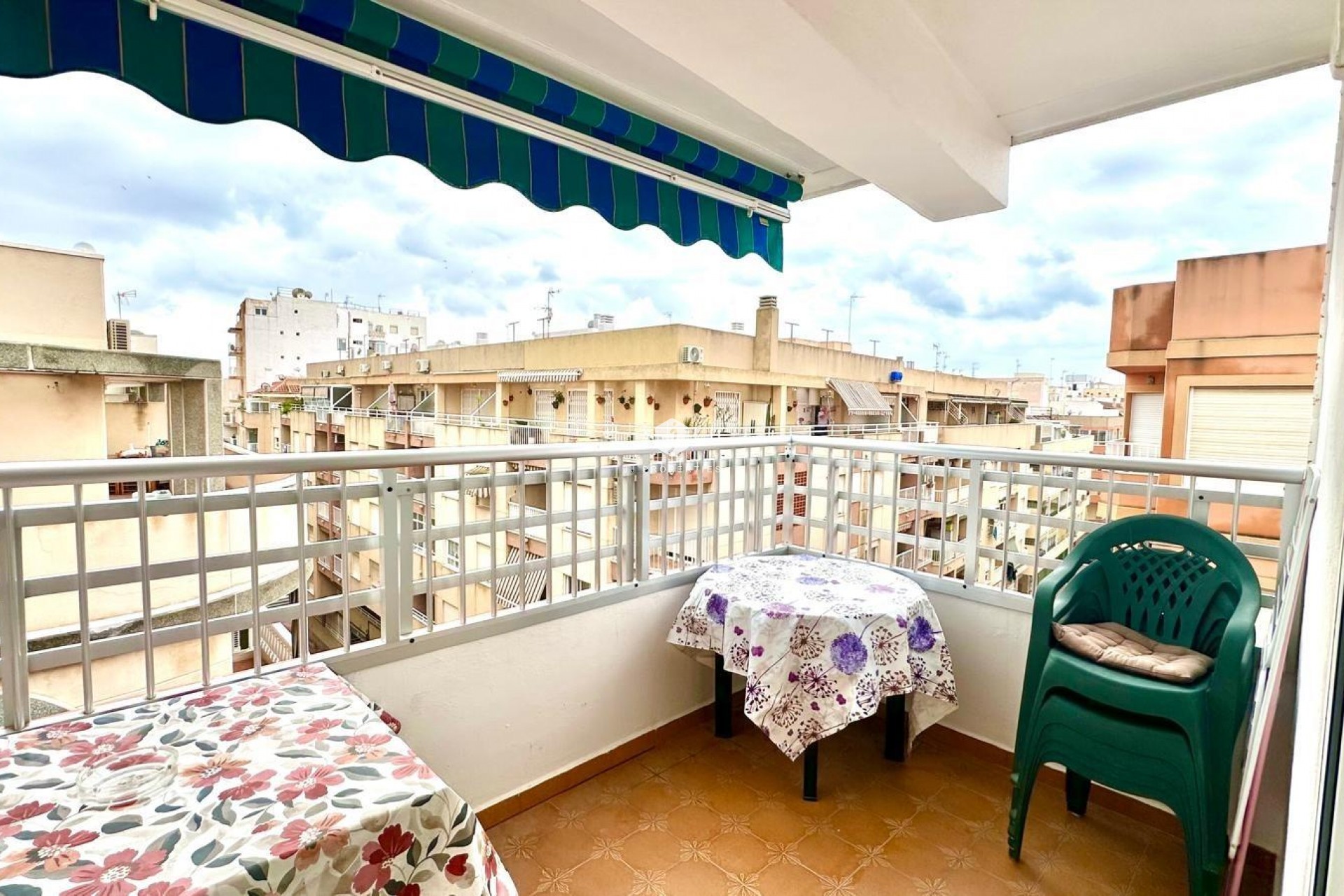 D'occasion - Attique -
Torrevieja - Centro