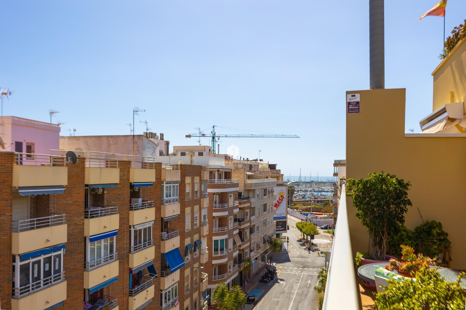 D'occasion - Attique -
Torrevieja - Centro