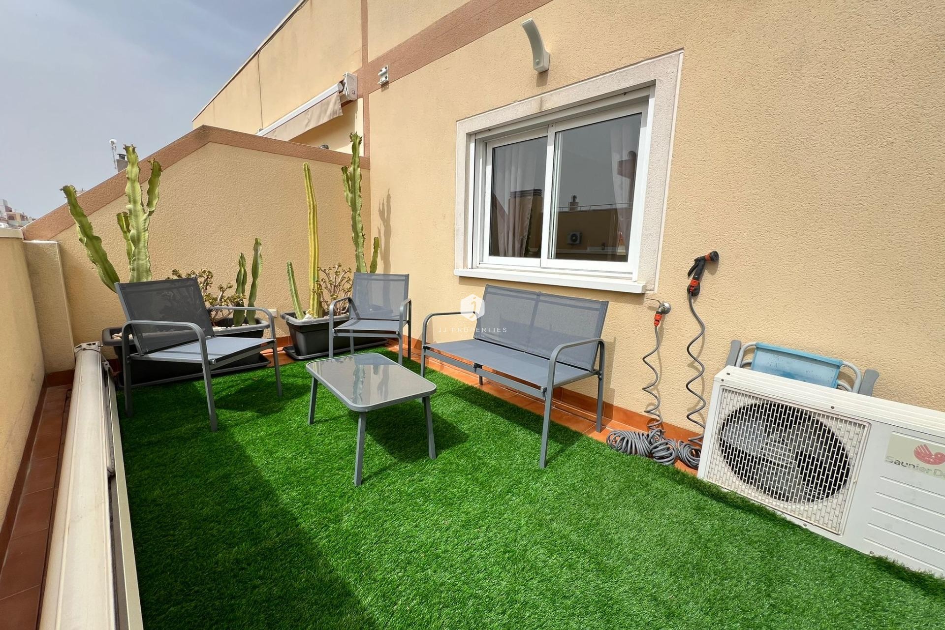 D'occasion - Attique -
Torrevieja - Centro